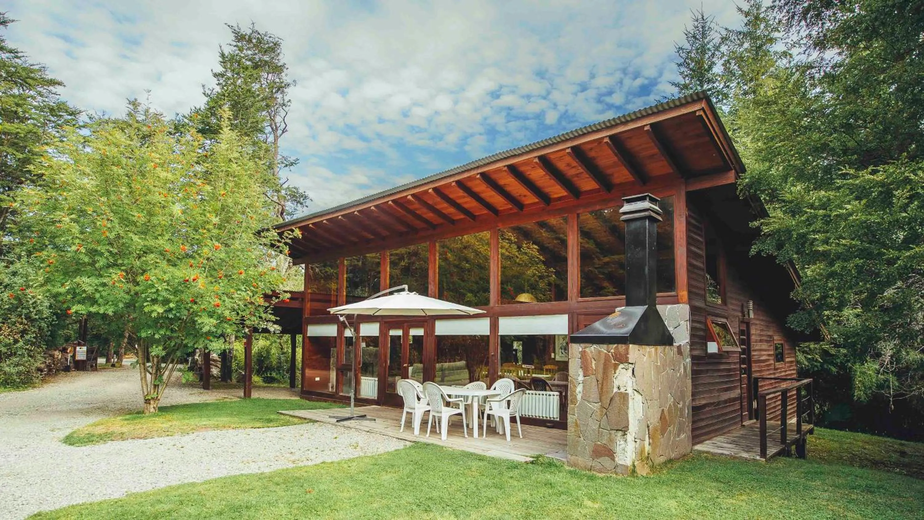 Arbolar, Casas de Montaña- Piscina climatizada