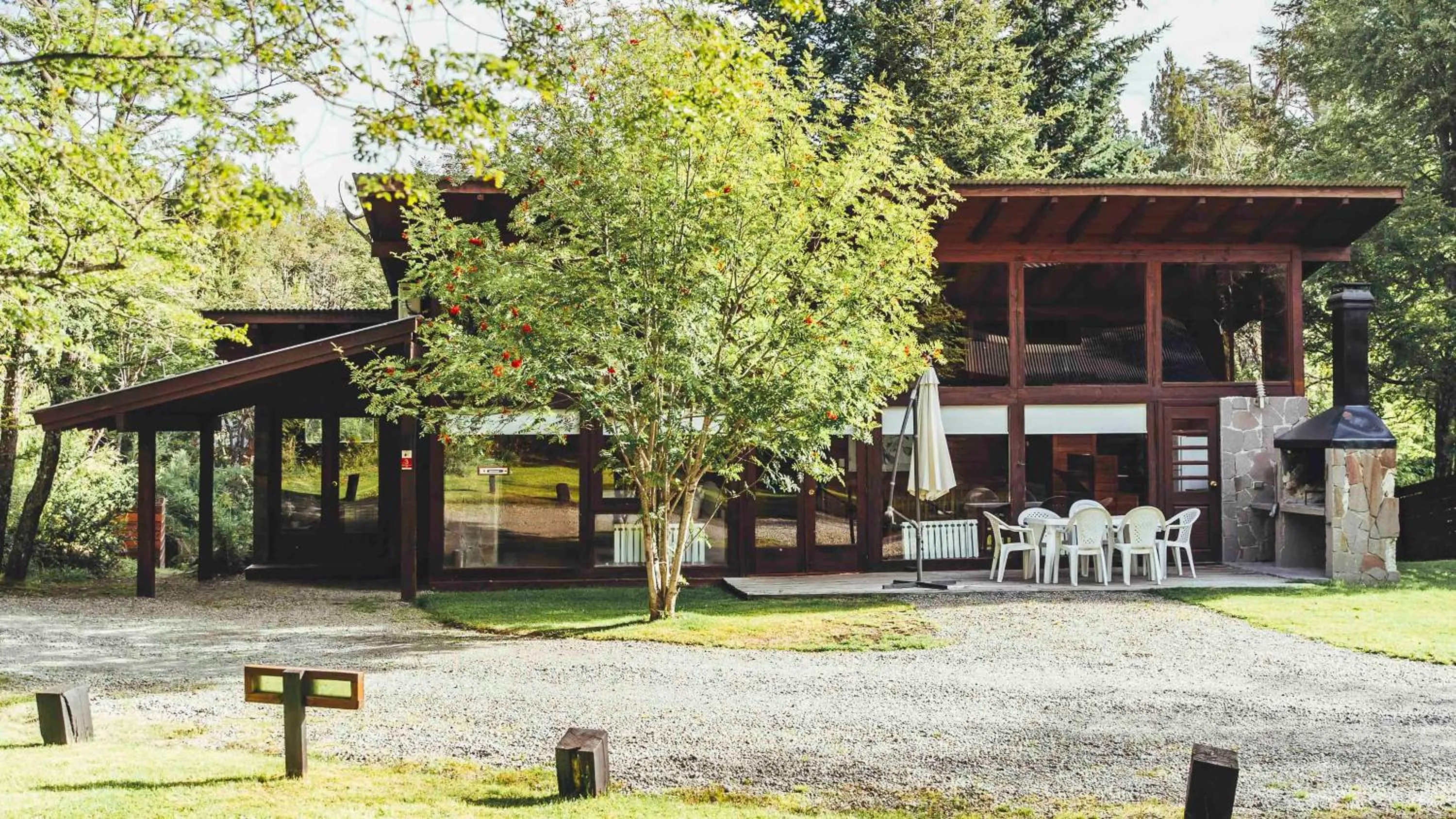 Arbolar, Casas de Montaña- Piscina climatizada