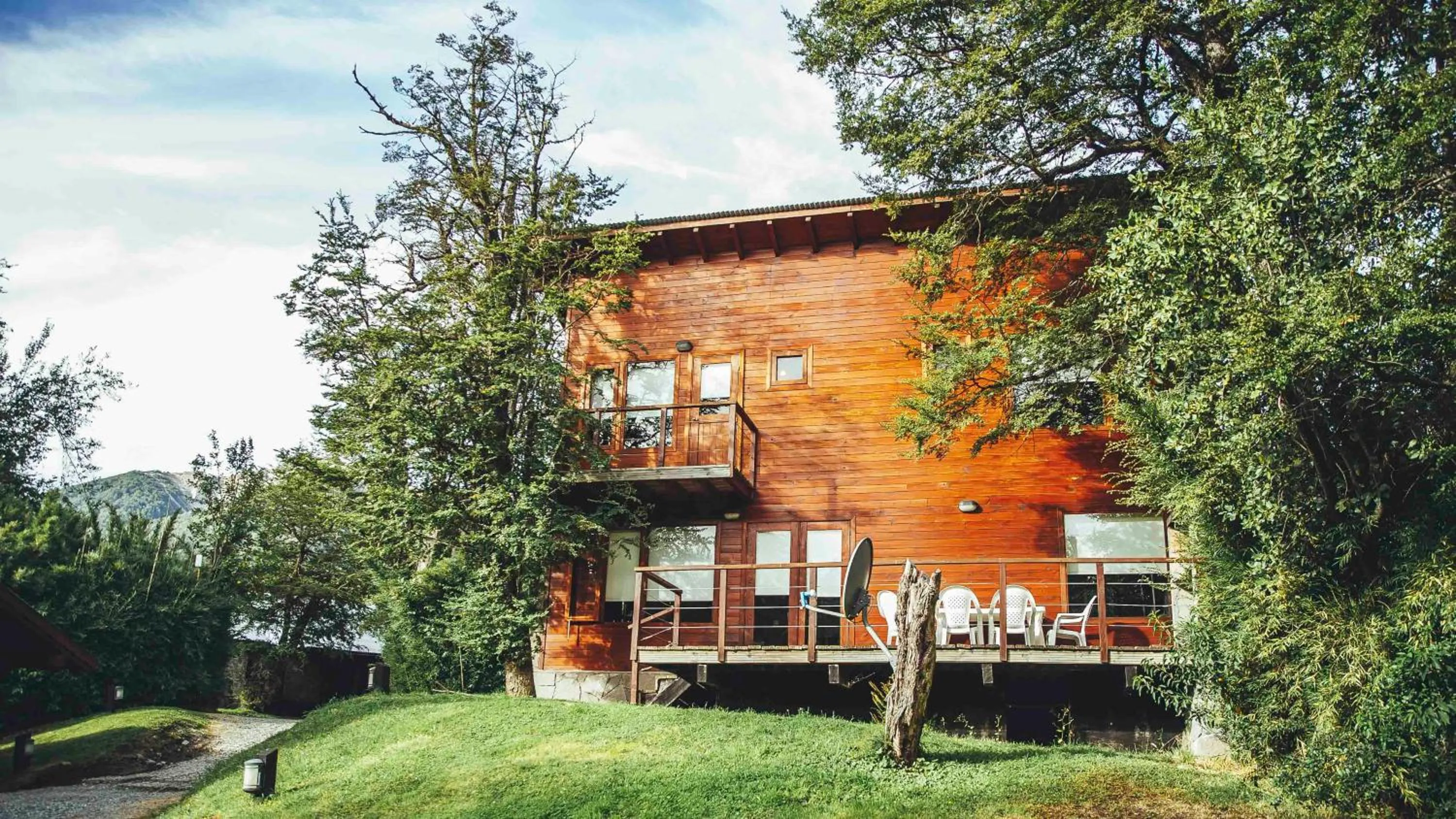 Arbolar, Casas de Montaña- Piscina climatizada