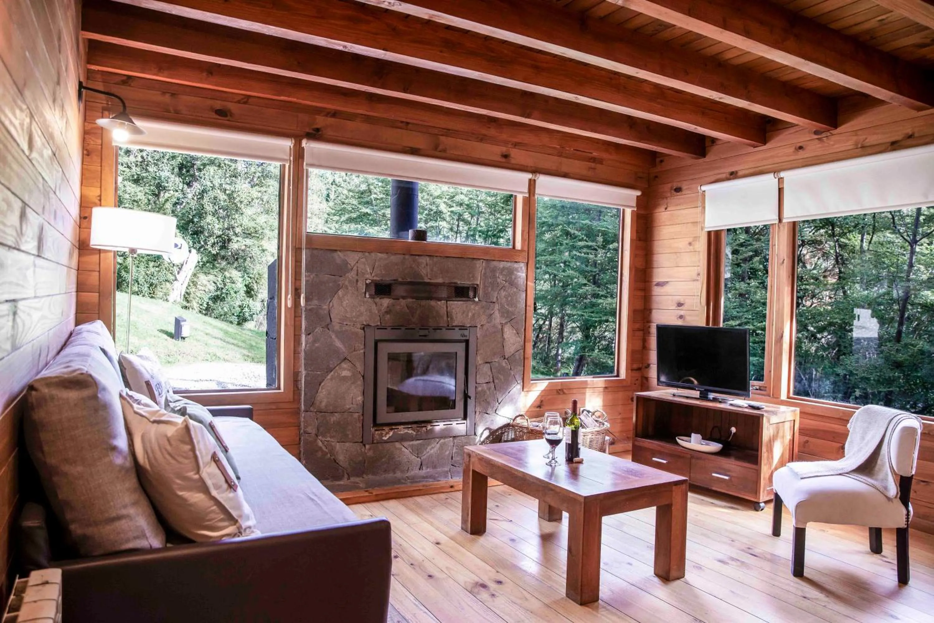 Arbolar, Casas de Montaña- Piscina climatizada