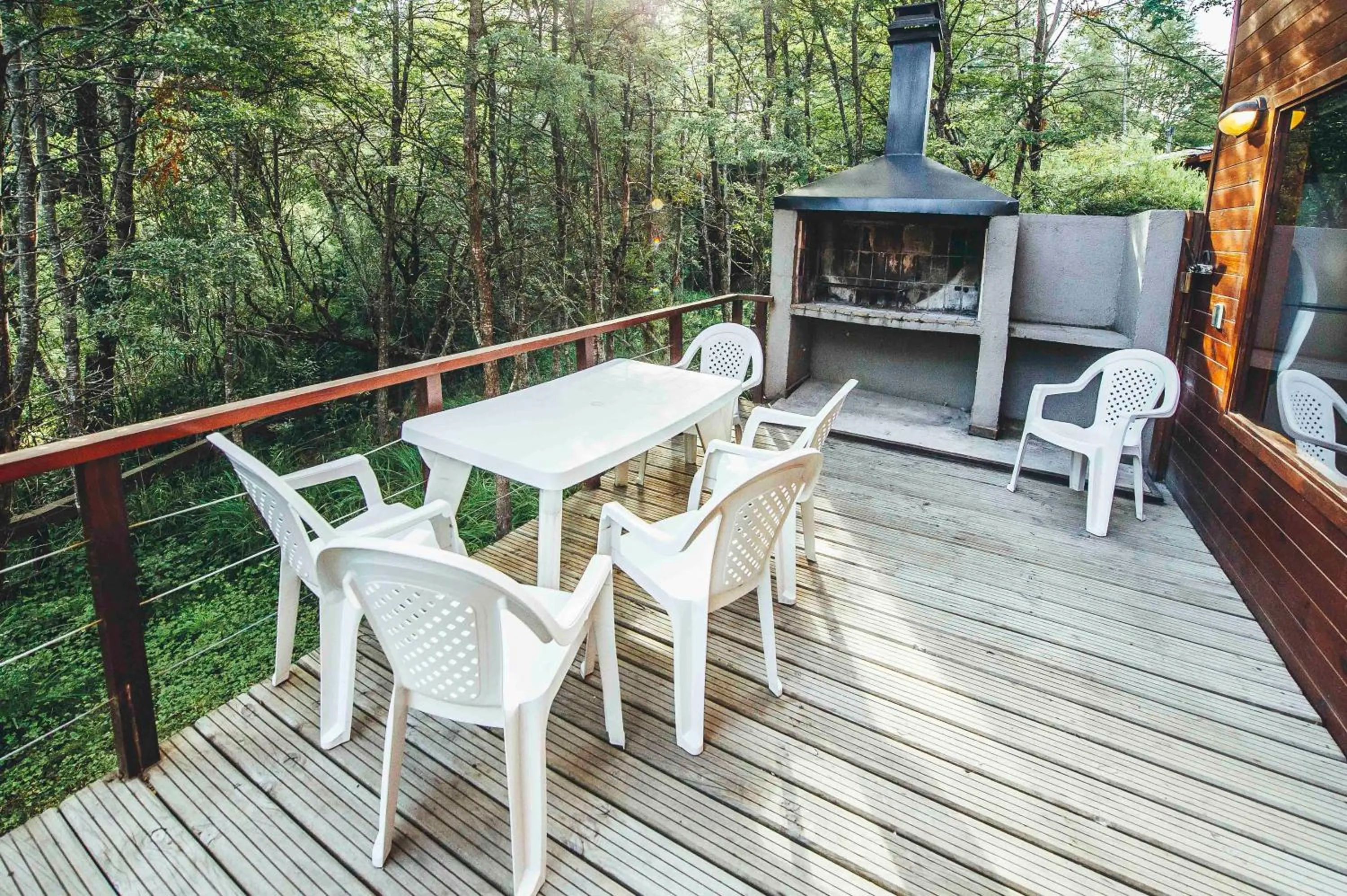 Arbolar, Casas de Montaña- Piscina climatizada
