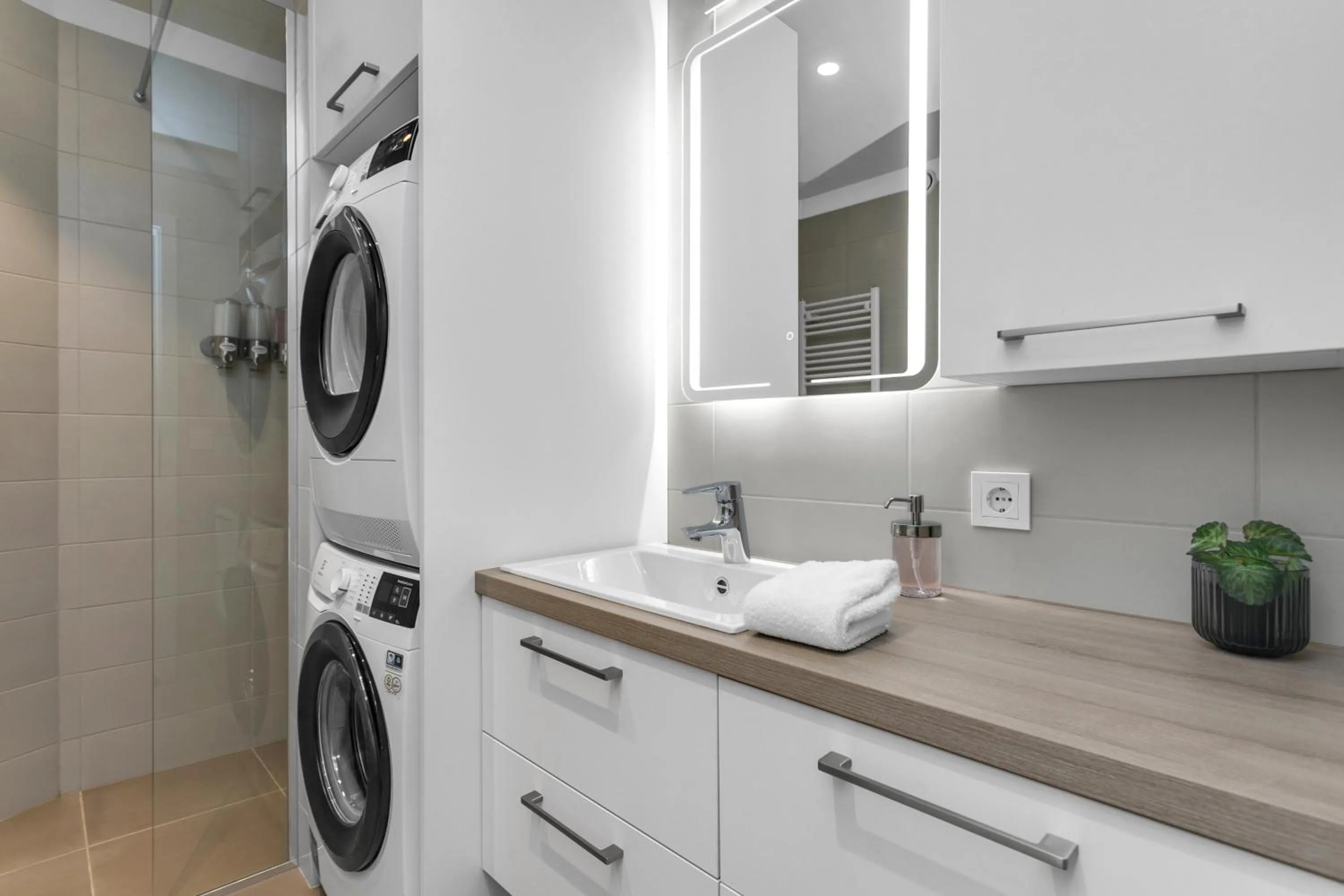 Bathroom in Sif Apartments by Heimaleiga