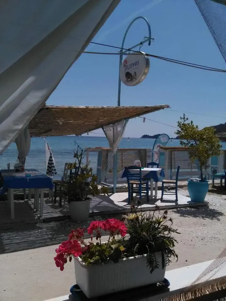 Restaurant/places to eat in Vangelis Studios