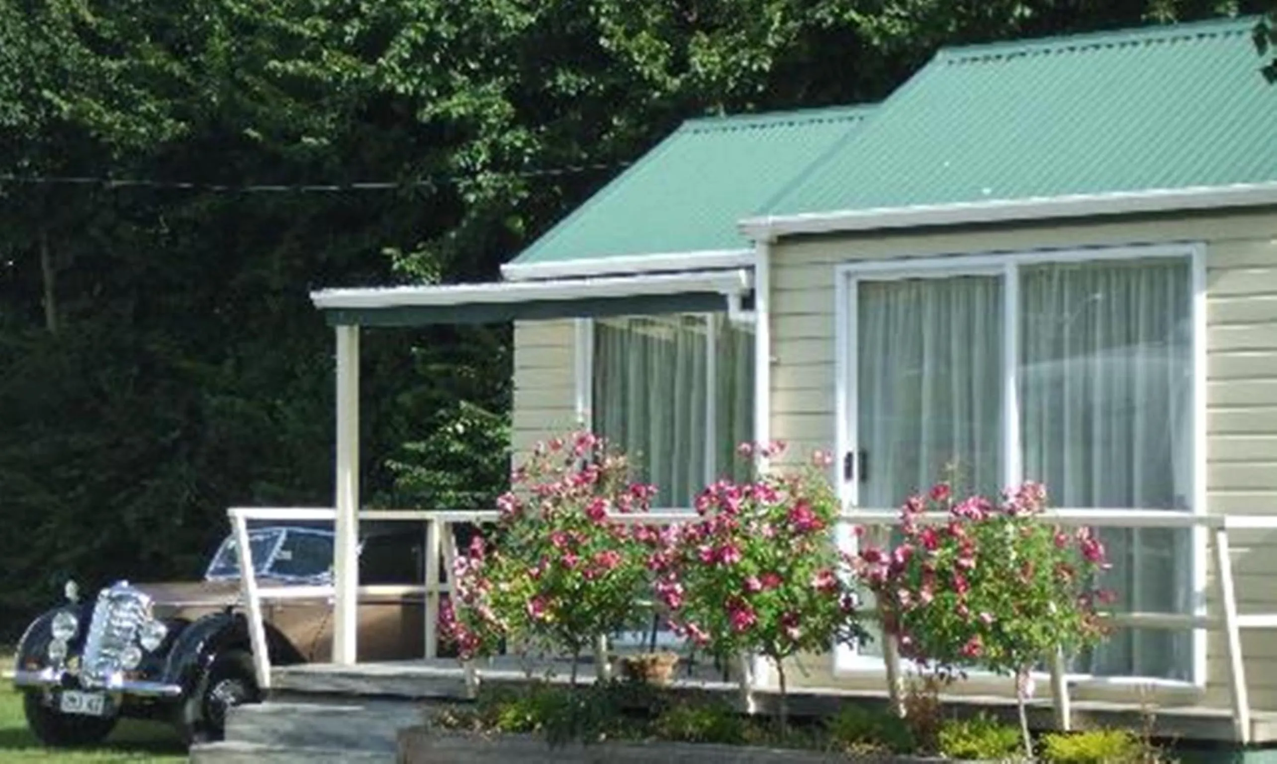 Chalet with Private Balcony  in Oamaru TOP 10 Holiday Park