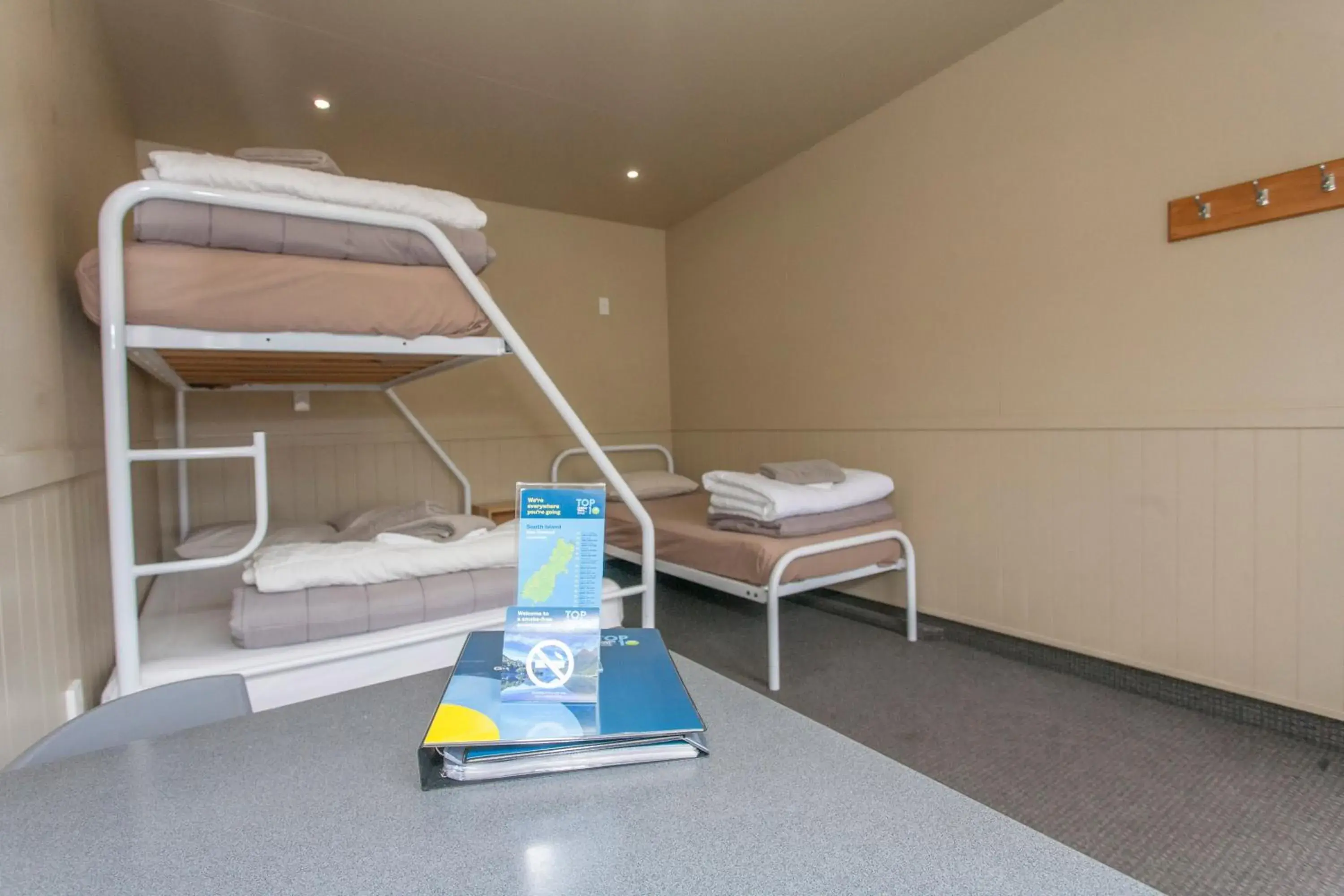 Standard Room with Shared Bathroom in Oamaru TOP 10 Holiday Park Standard Room with Shared Bathroom in Oamaru TOP 10 Holiday Park