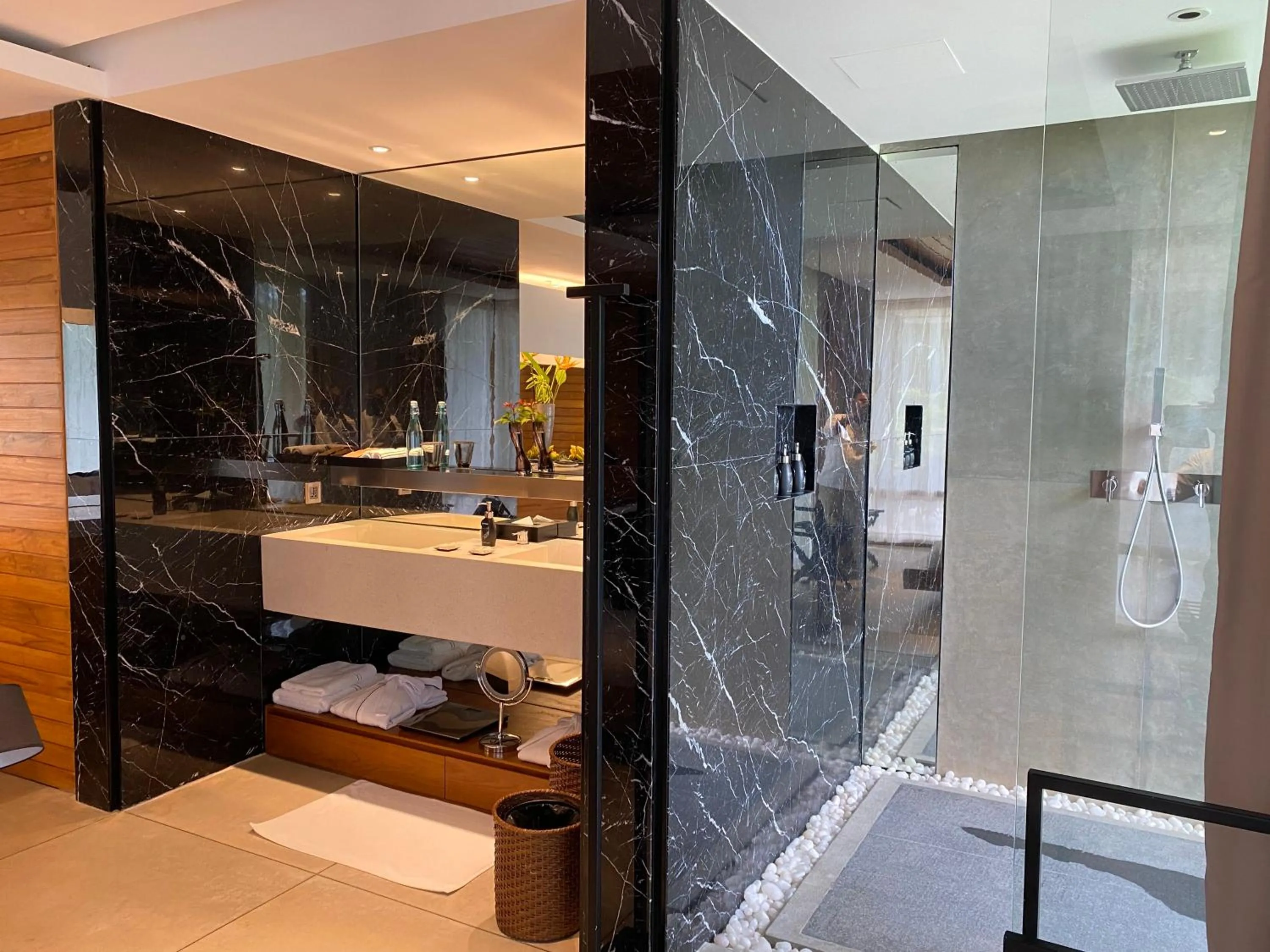 Shower in Haritha Villas & Spa