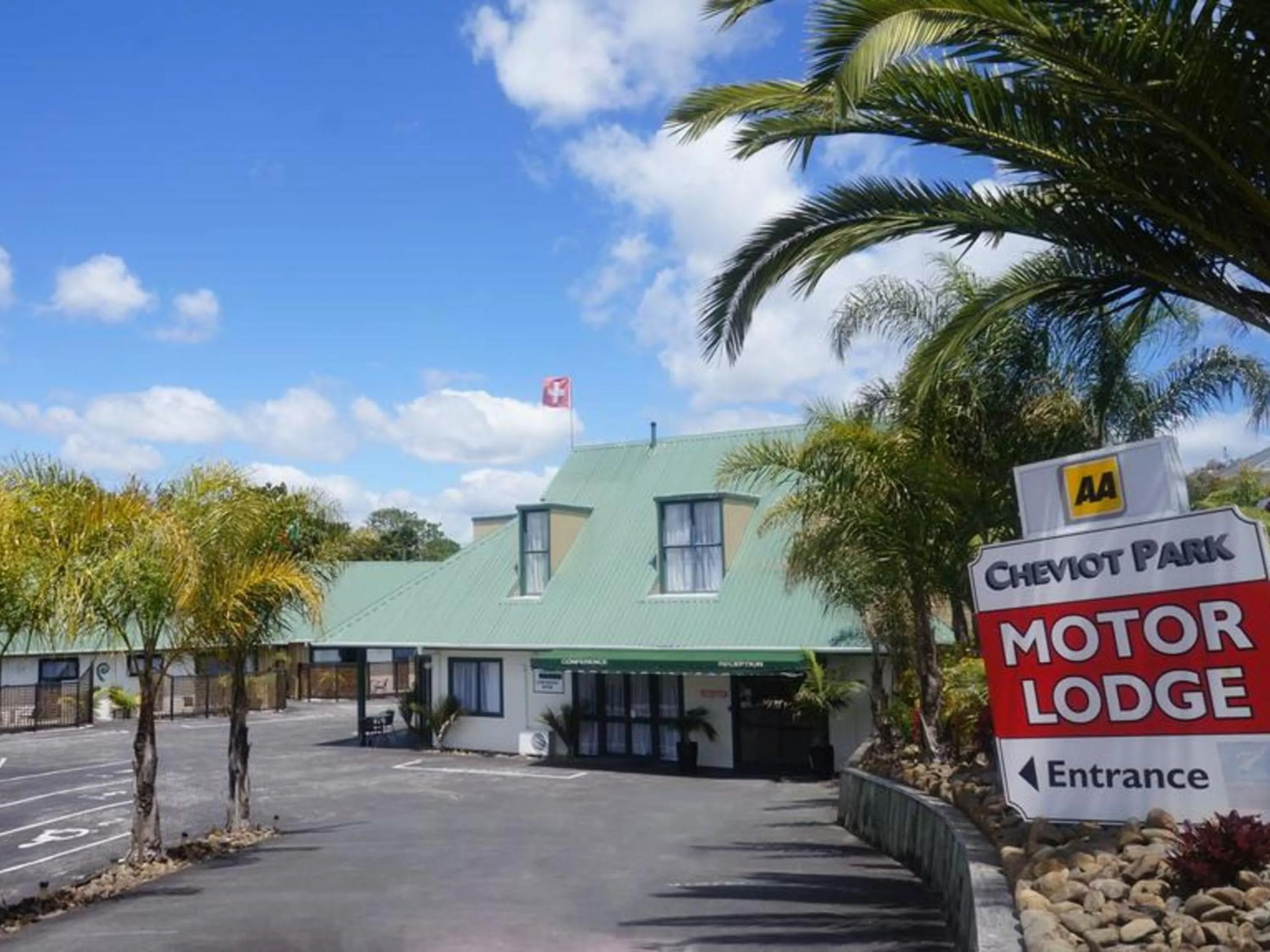Property building in Cheviot Park Motor Lodge