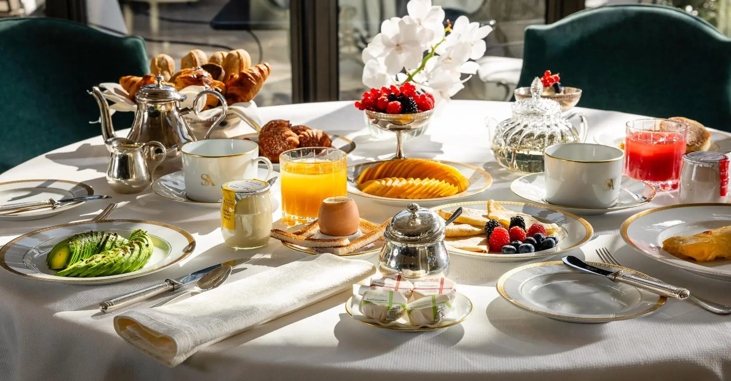 Breakfast in Villa Saint-Ange Breakfast in Villa Saint-Ange