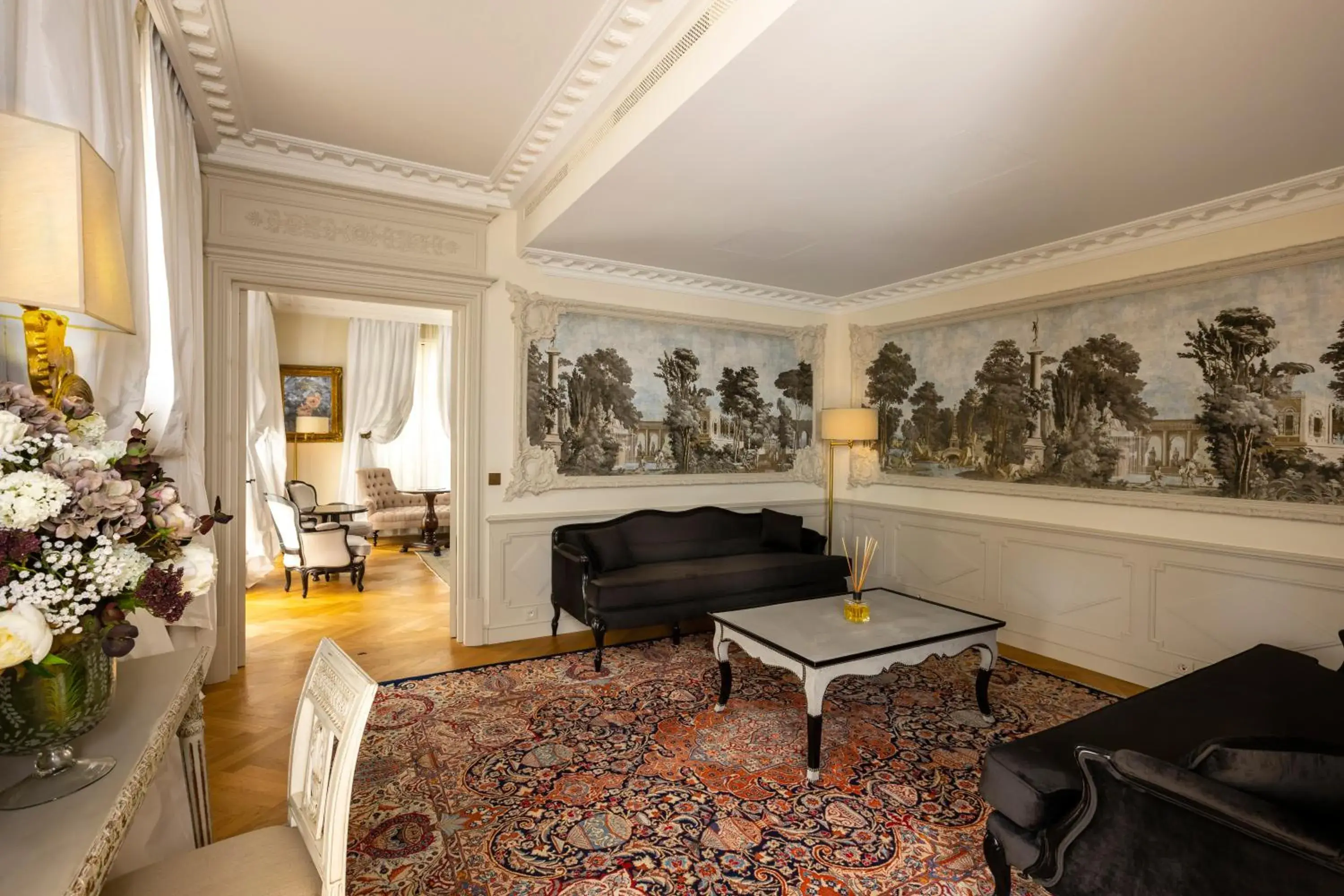 Property building in Villa Saint-Ange Property building in Villa Saint-Ange