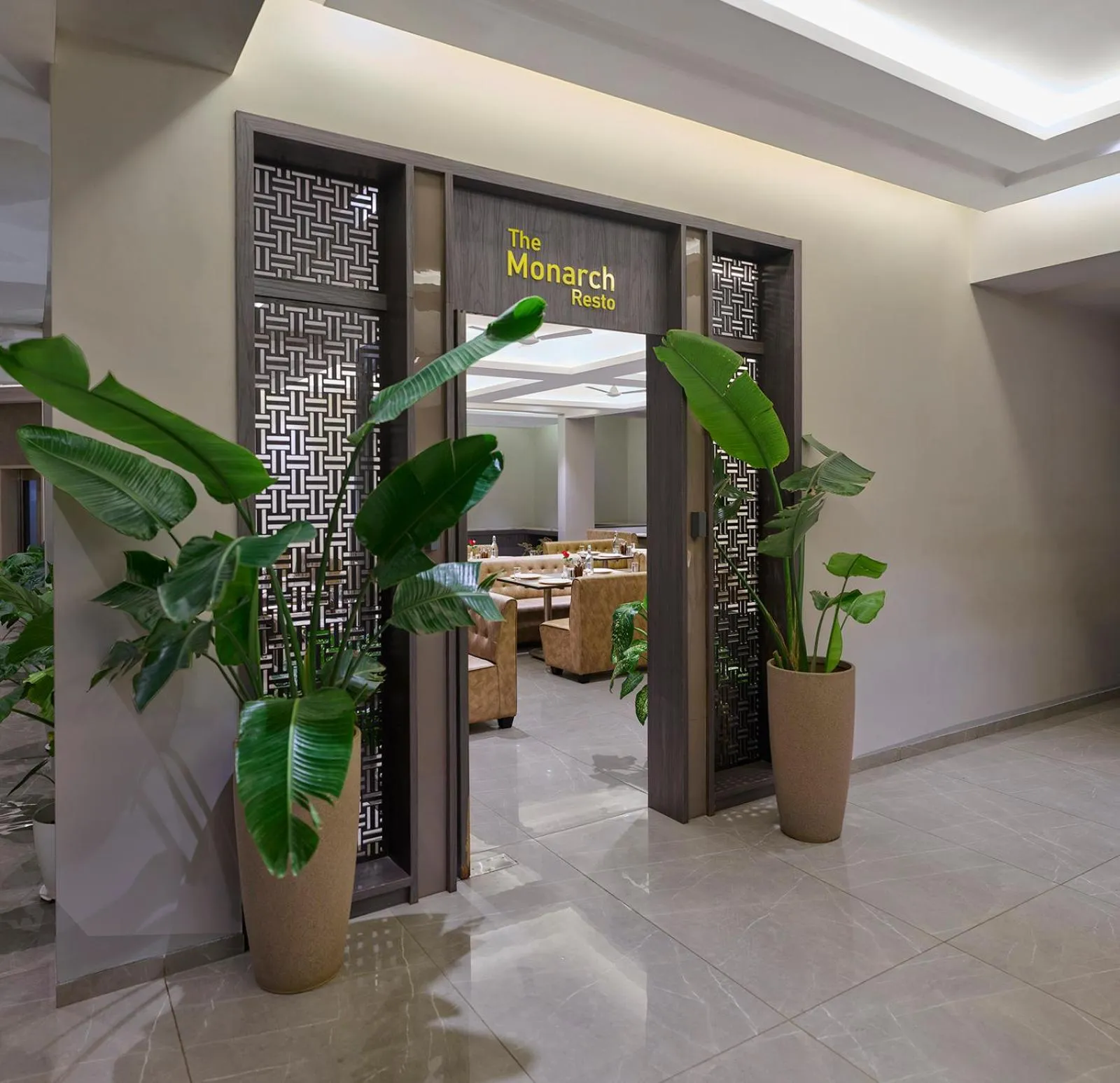 Restaurant/places to eat in Shivsagar Resort & Spa