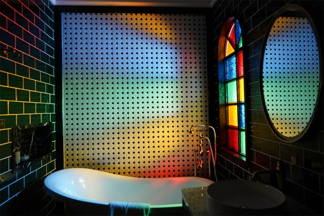 Bathroom in Hotel Indigo Heilong Lake by IHG