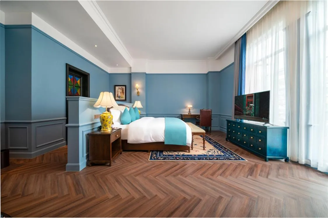 Photo of the whole room in Hotel Indigo Heilong Lake by IHG