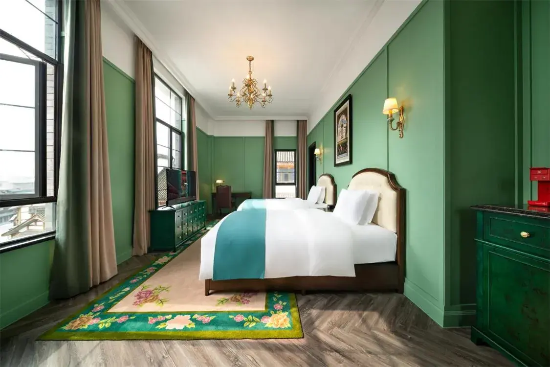 Photo of the whole room in Hotel Indigo Heilong Lake by IHG Photo of the whole room in Hotel Indigo Heilong Lake by IHG