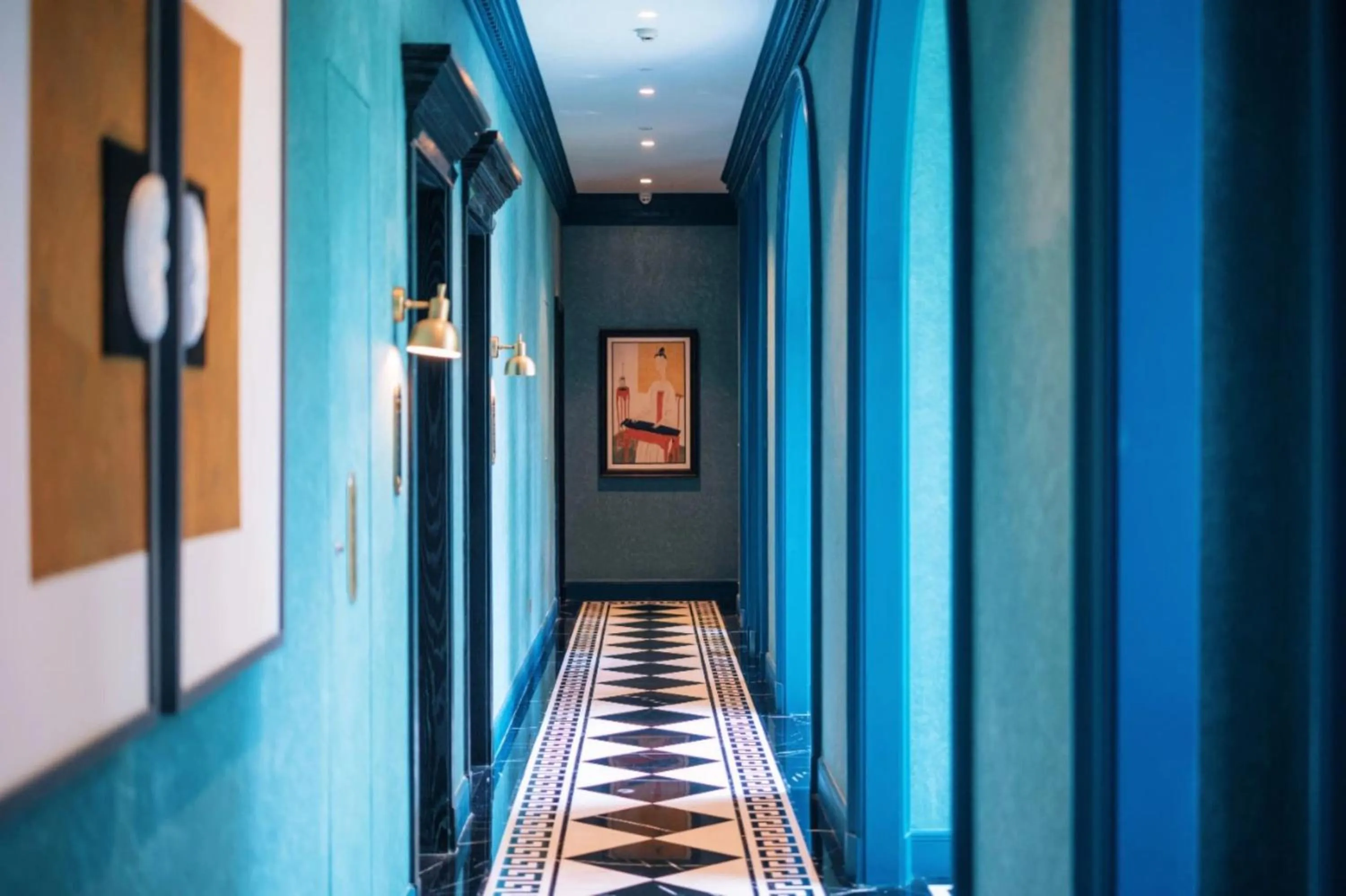 Lobby or reception in Hotel Indigo Heilong Lake by IHG