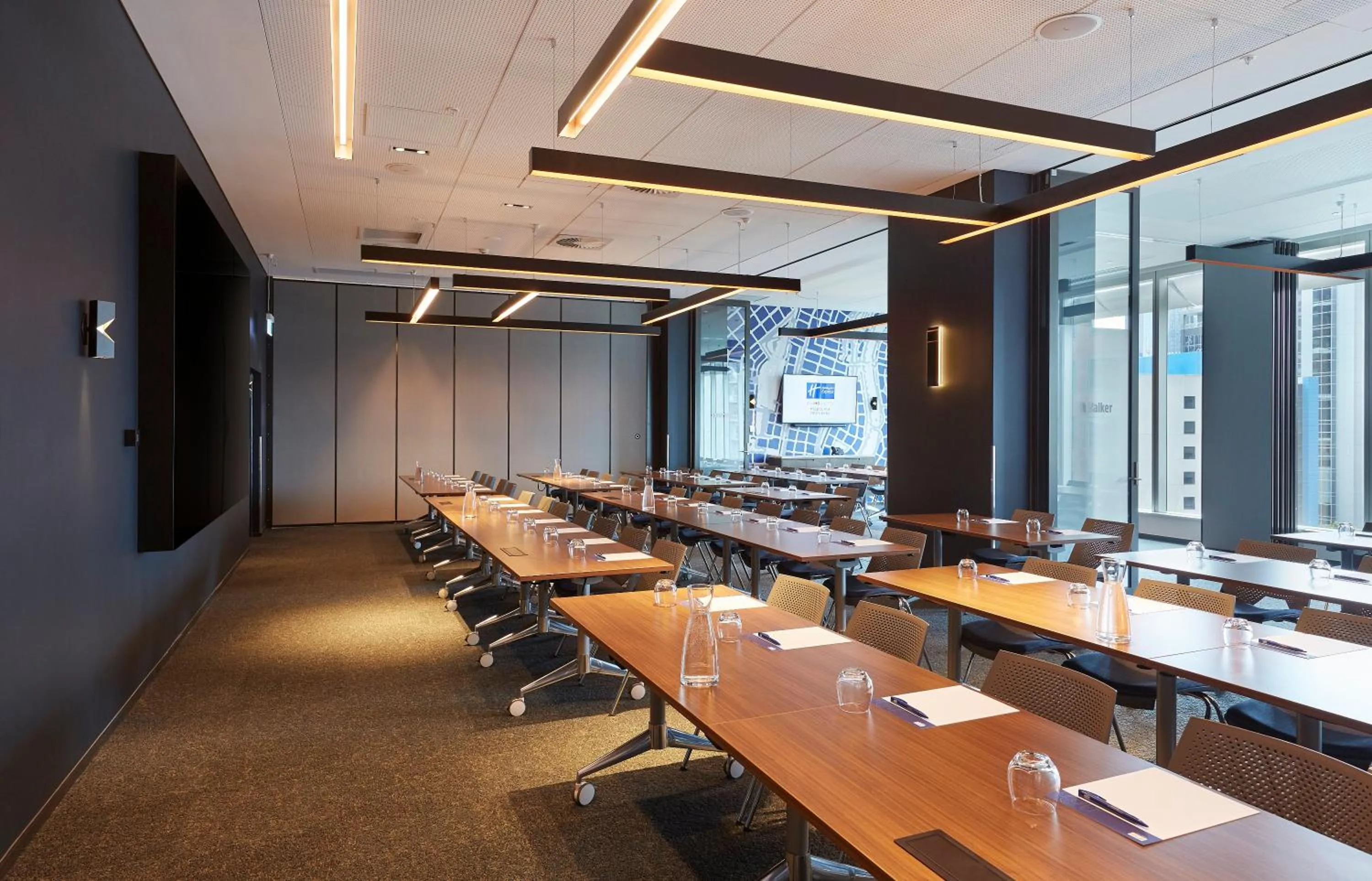 Meeting/conference room in Holiday Inn Express Melbourne Southbank by IHG
