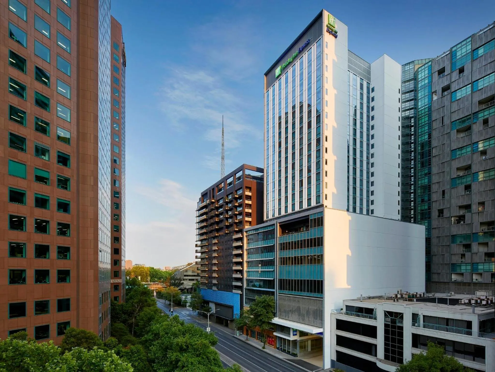 Property building in Holiday Inn Express Melbourne Southbank by IHG