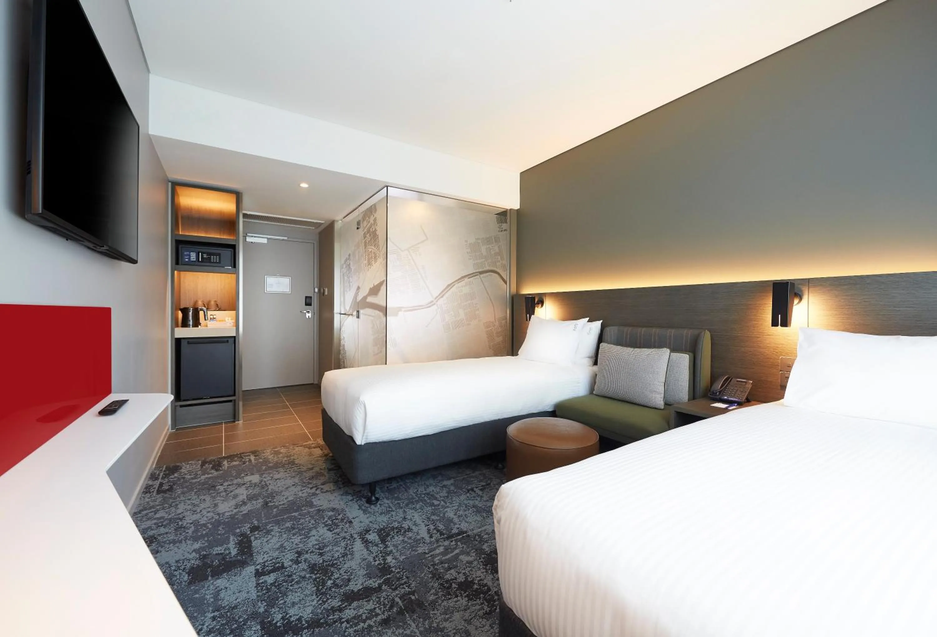 Photo of the whole room, Bed in Holiday Inn Express Melbourne Southbank by IHG