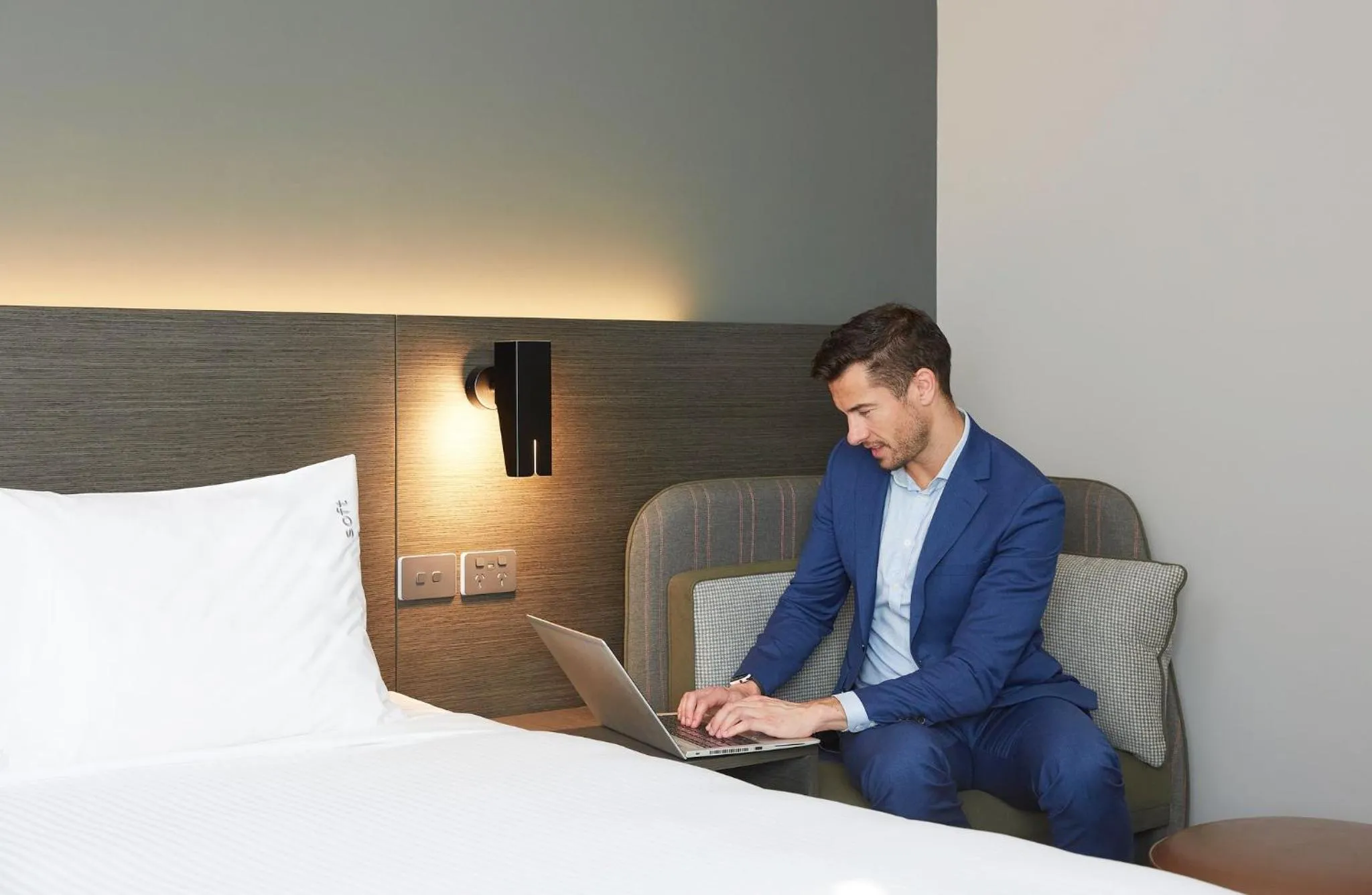 Photo of the whole room, Bed in Holiday Inn Express Melbourne Southbank by IHG