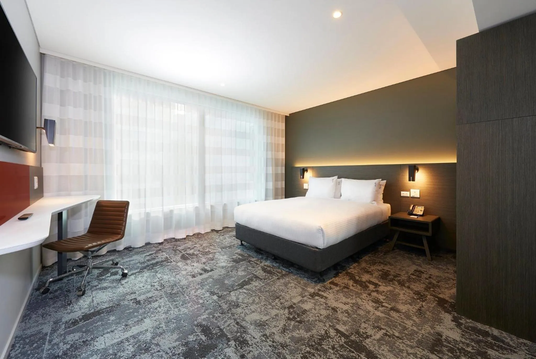 Photo of the whole room, Bed in Holiday Inn Express Melbourne Southbank by IHG