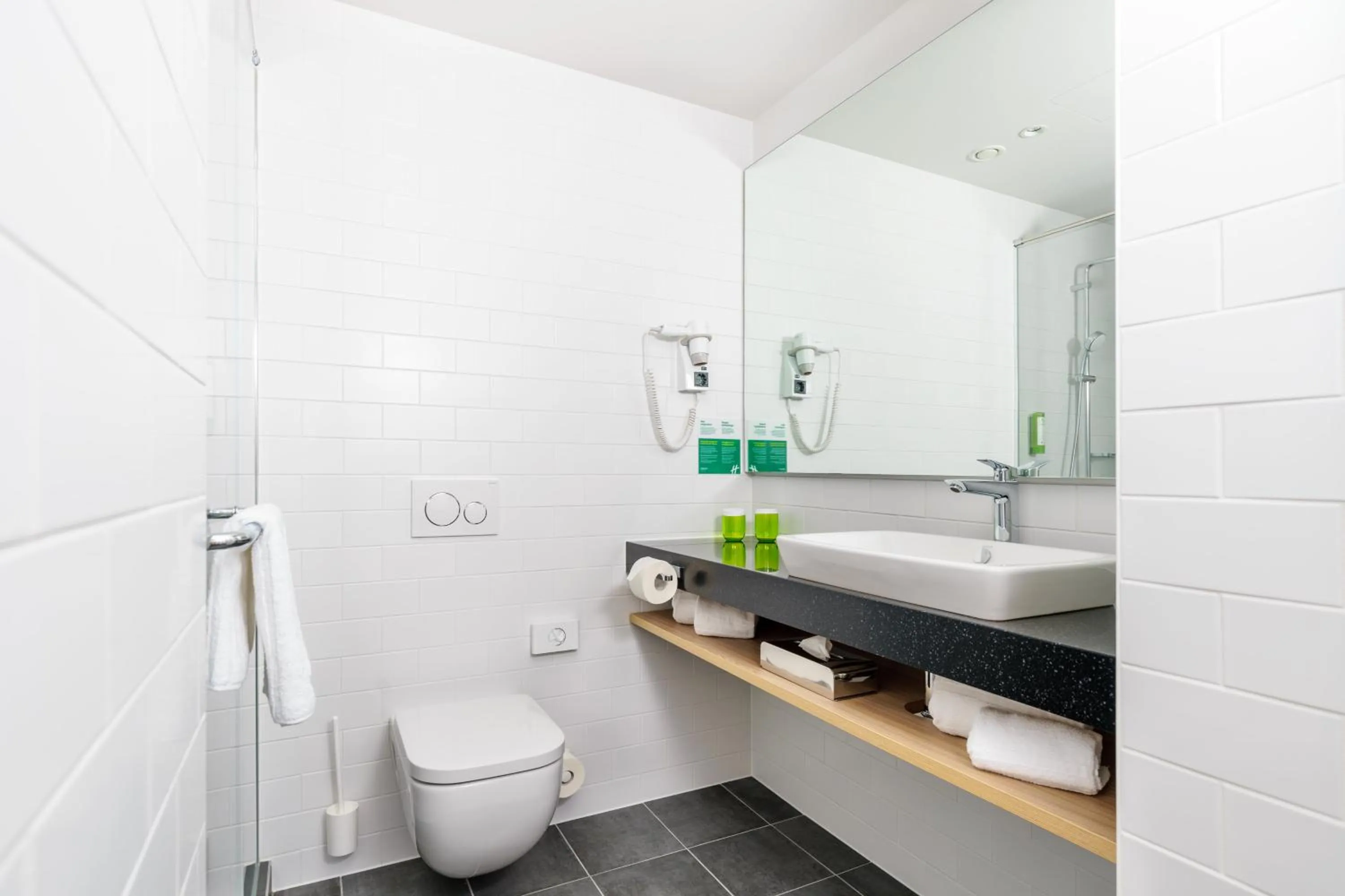 Bathroom in Clarion Hotel Vienna South