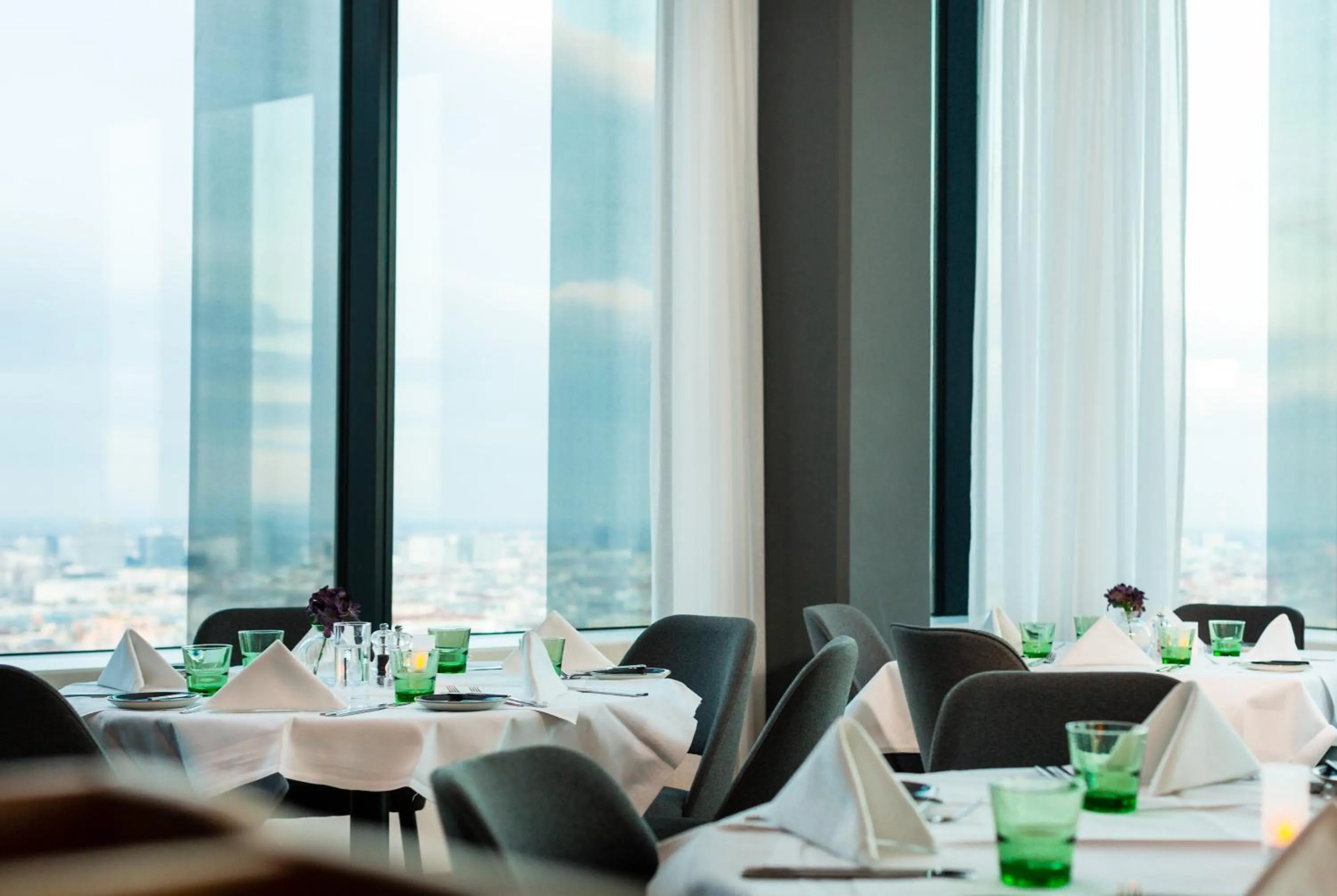 Restaurant/places to eat in Clarion Hotel Vienna South