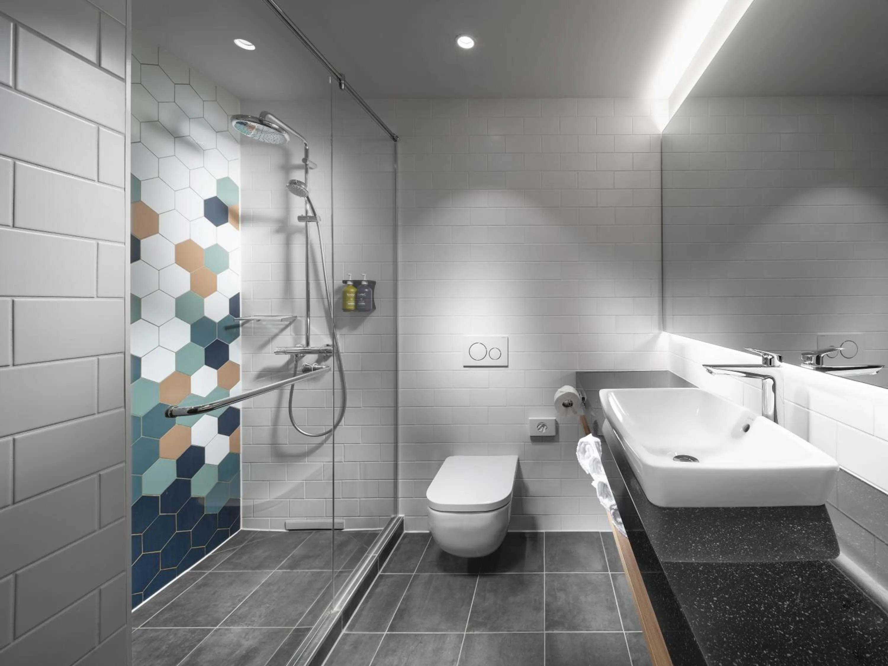 Bathroom in Clarion Hotel Vienna South