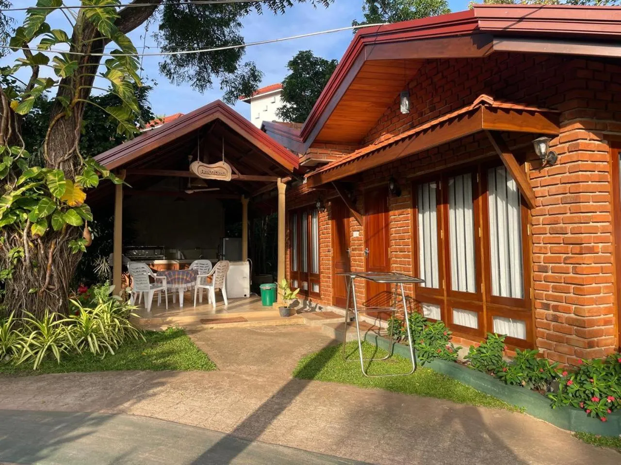 Garden in Villa Shade