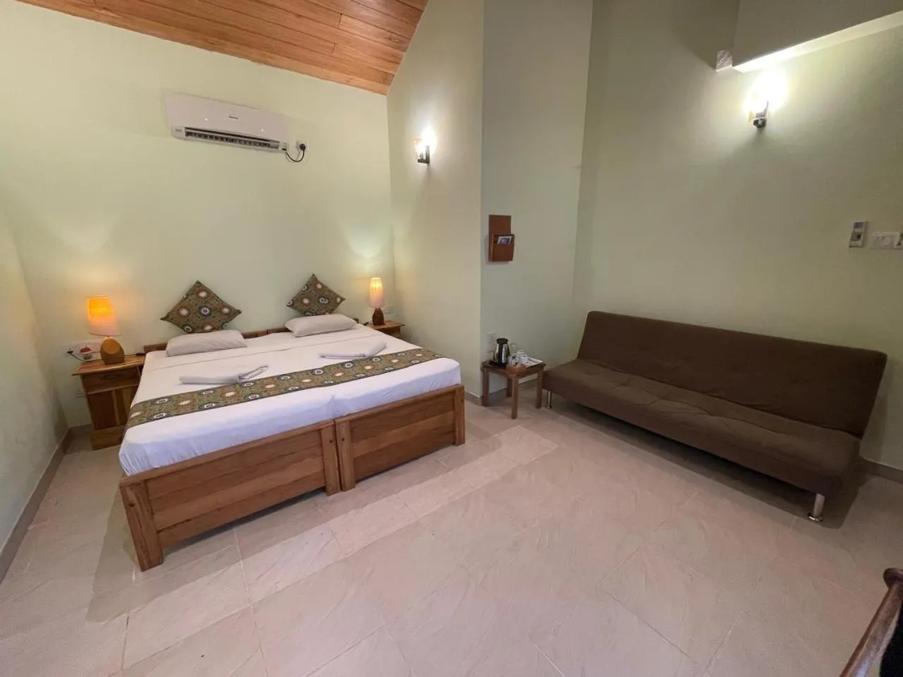 Bed in Villa Shade