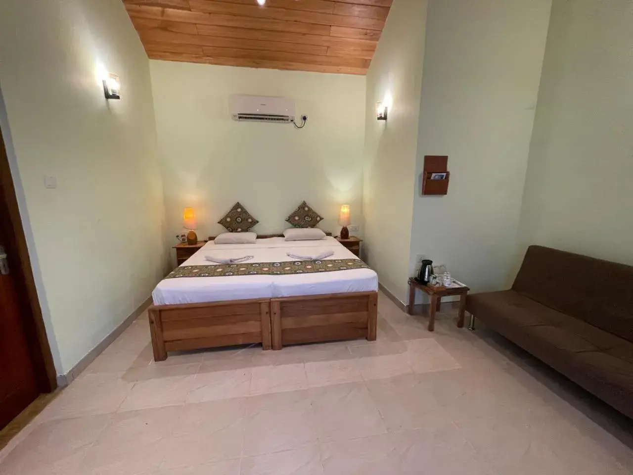 Bed in Villa Shade Bed in Villa Shade