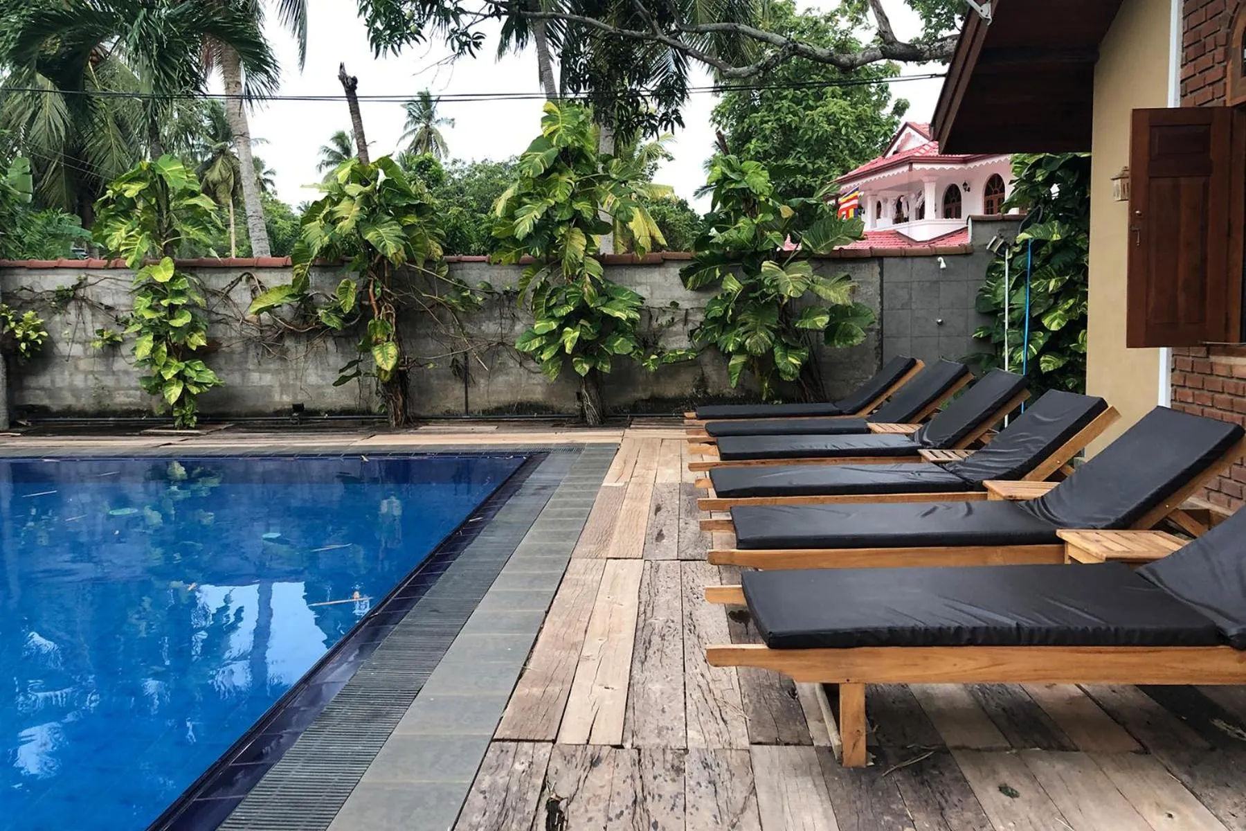 Pool view in Villa Shade