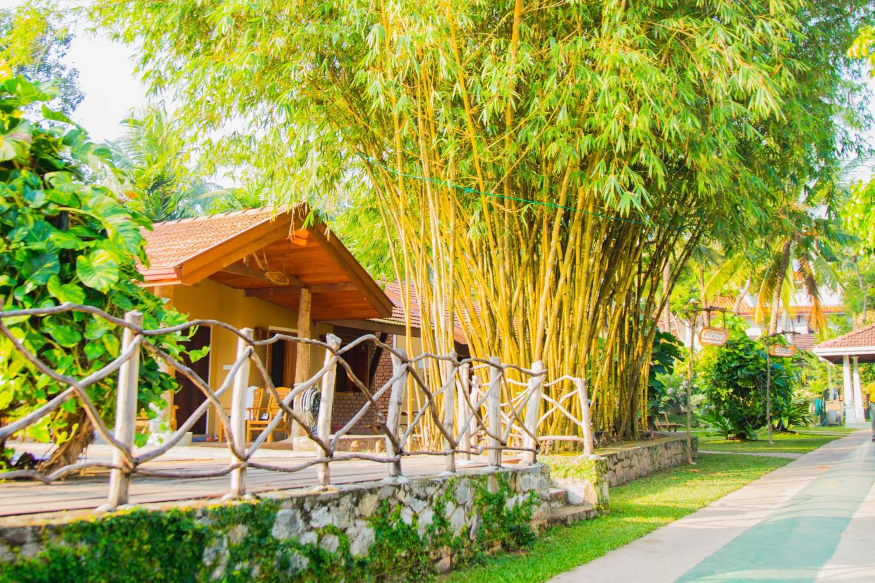 Property building in Villa Shade