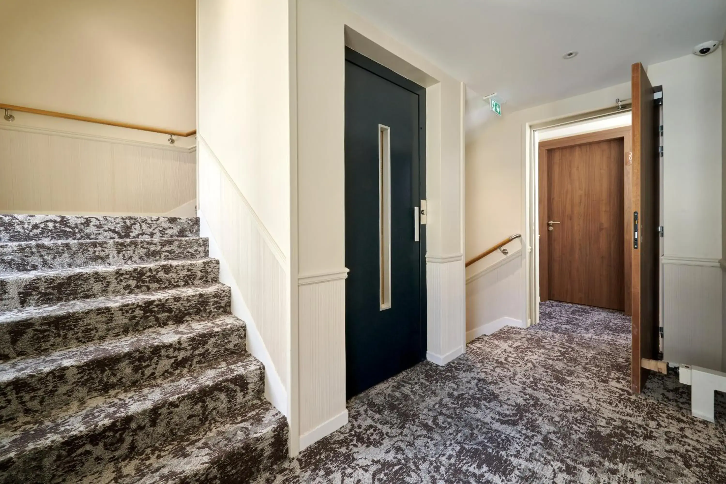 Property building in VLH Montparnasse Eiffel Property building in VLH Montparnasse Eiffel