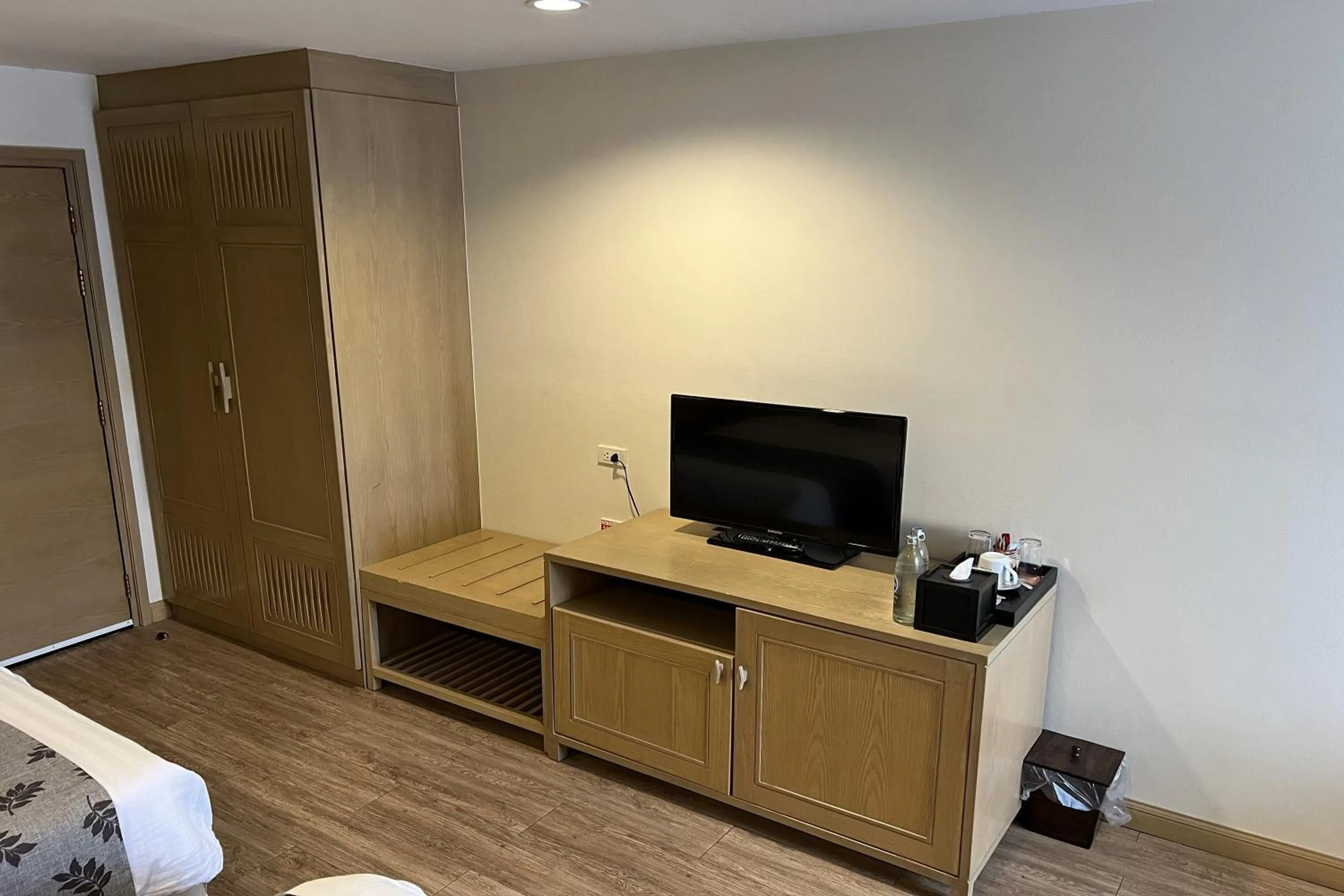 TV and multimedia, Bed in Panya Resort Hotel