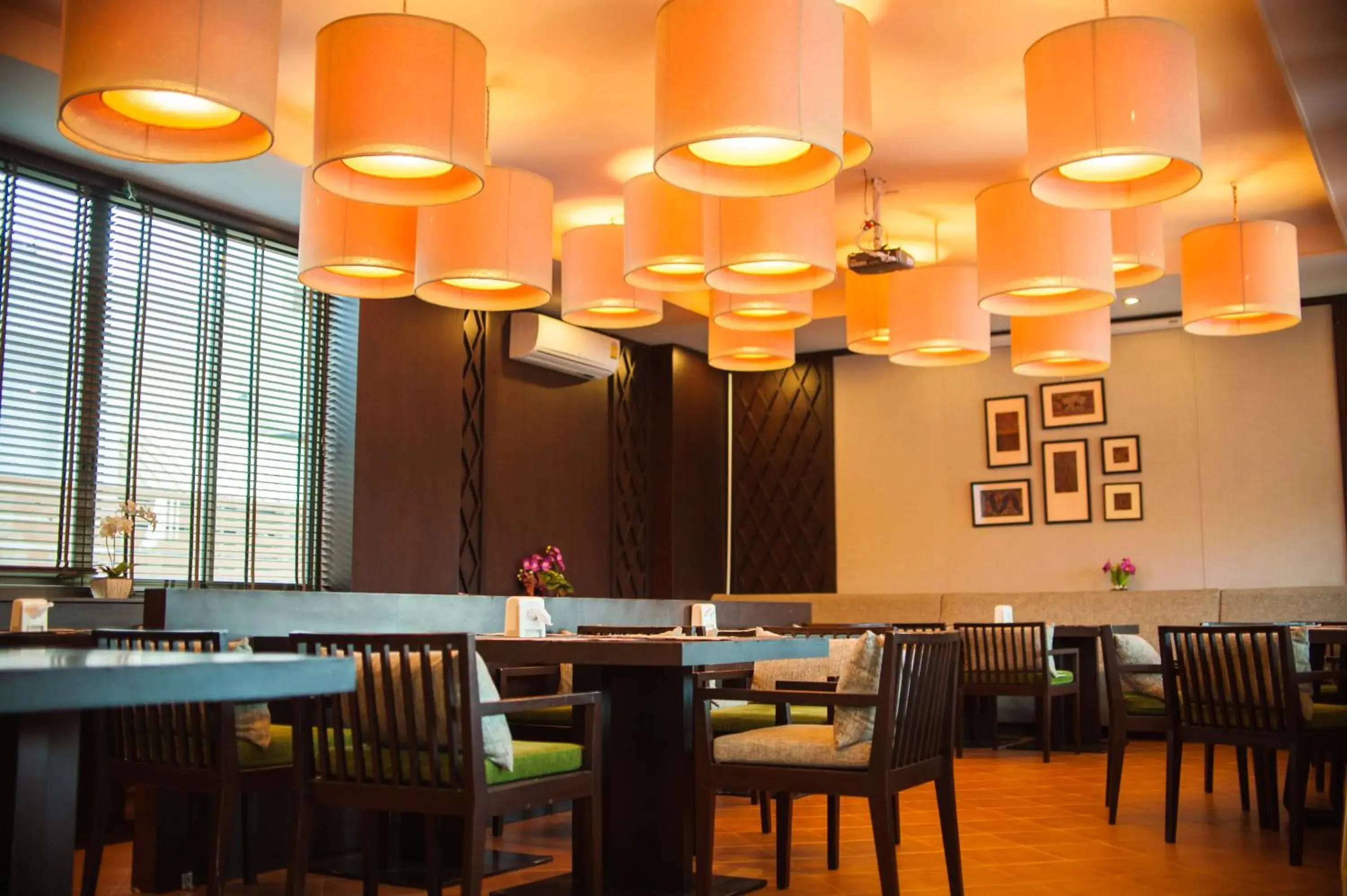 Restaurant/places to eat in Panya Resort Hotel Restaurant/places to eat in Panya Resort Hotel