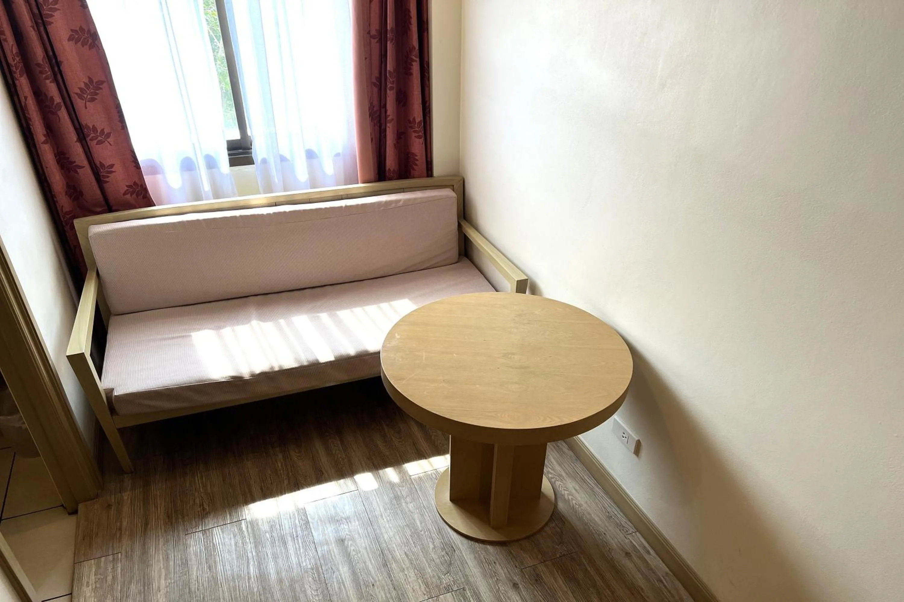 Living room in Panya Resort Hotel