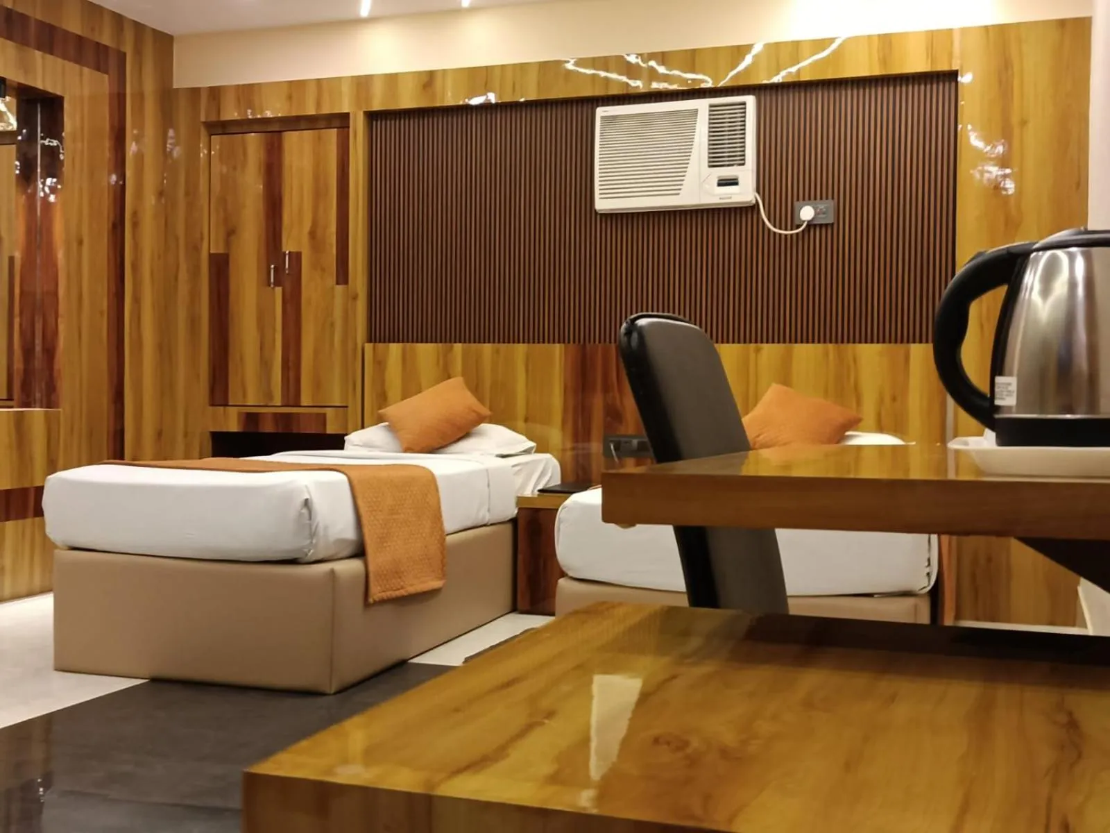 Bed in Hotel Executive Tower