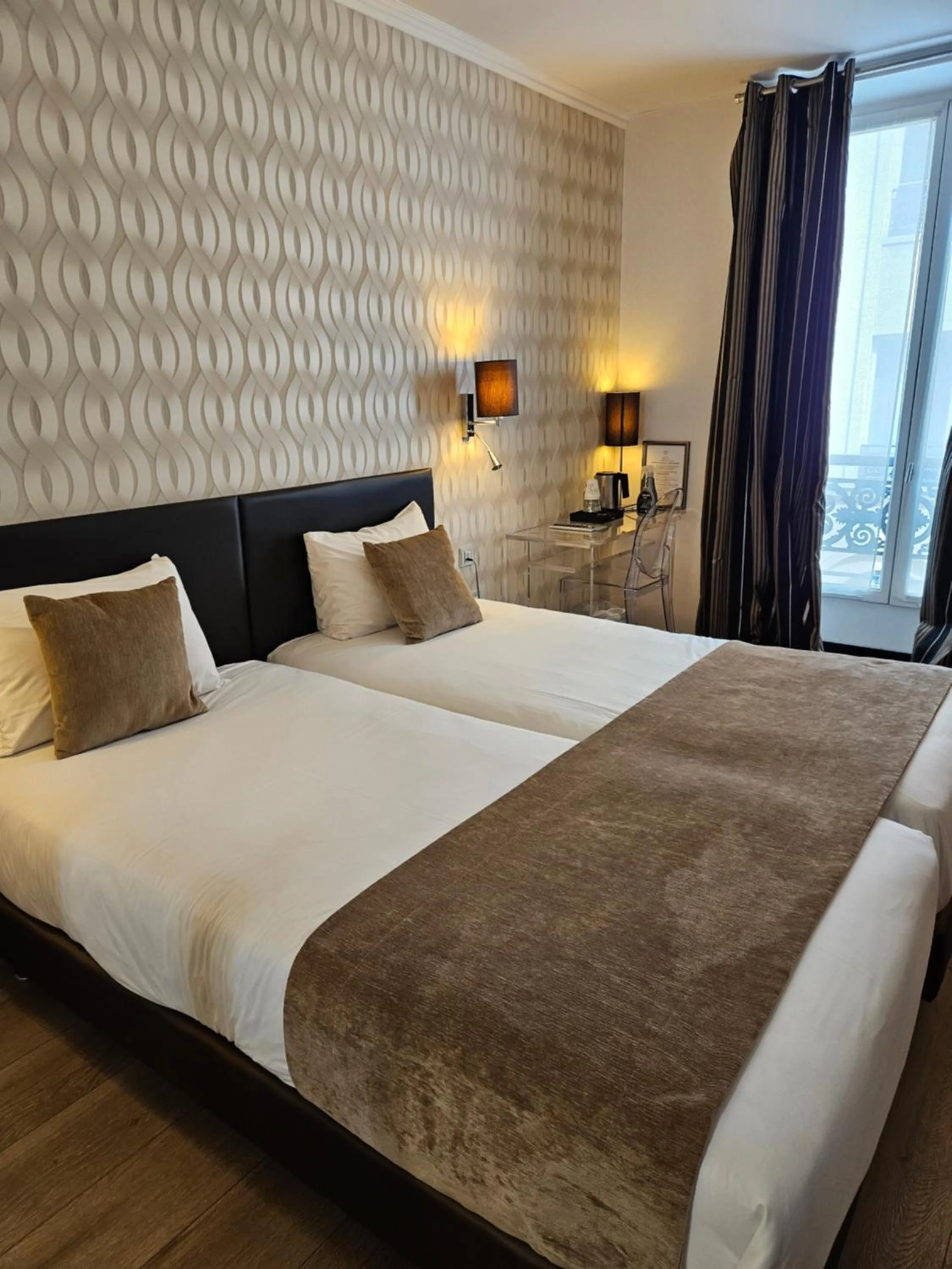 Bedroom, Bed in ATN Hôtel