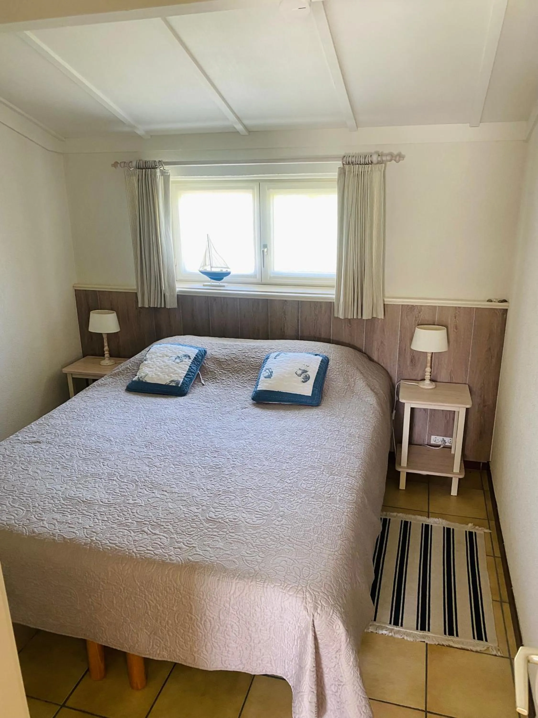 Bedroom, Bed in Zeepark Zeewind
