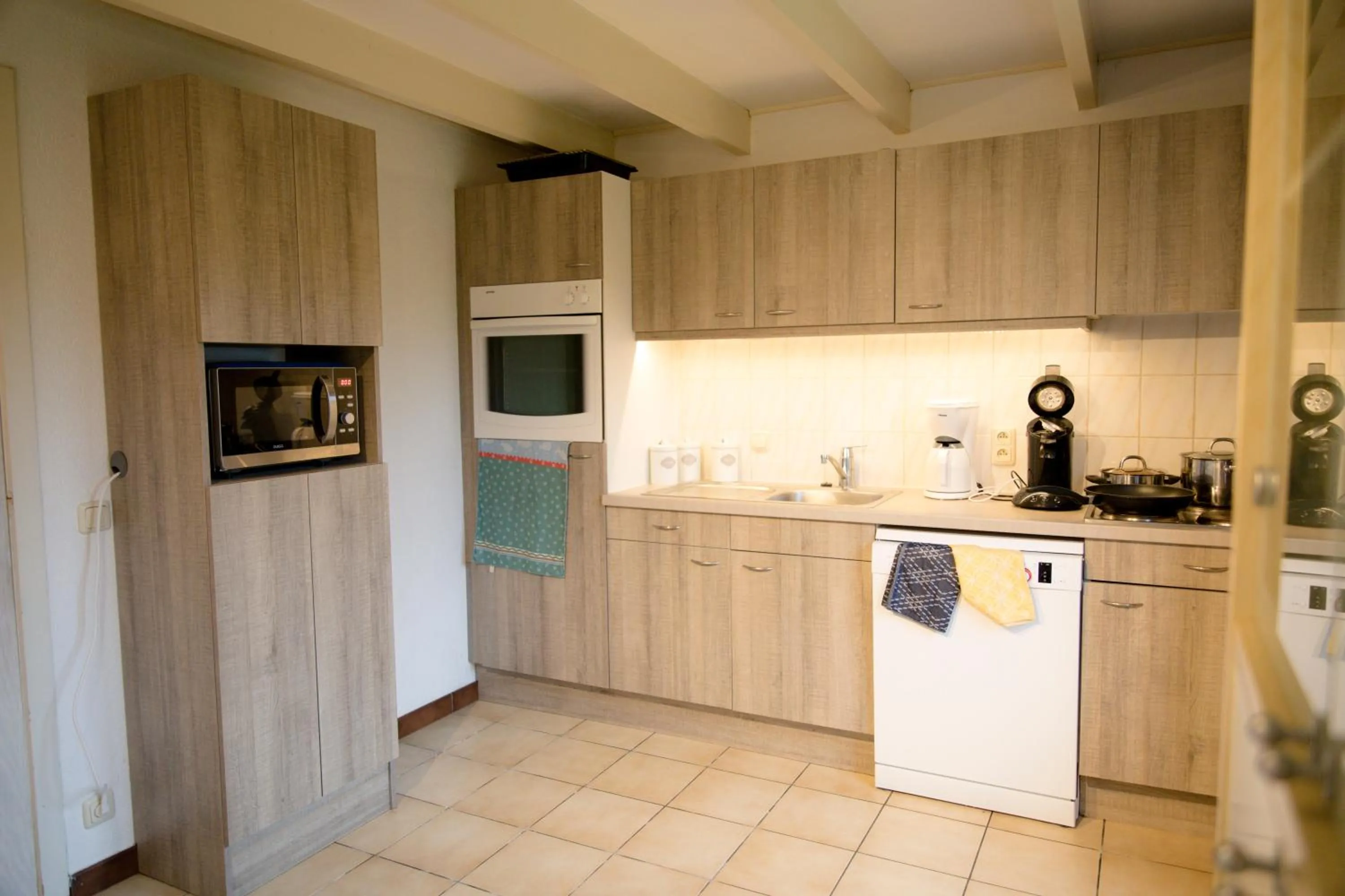 Kitchen or kitchenette in Zeepark Zeewind