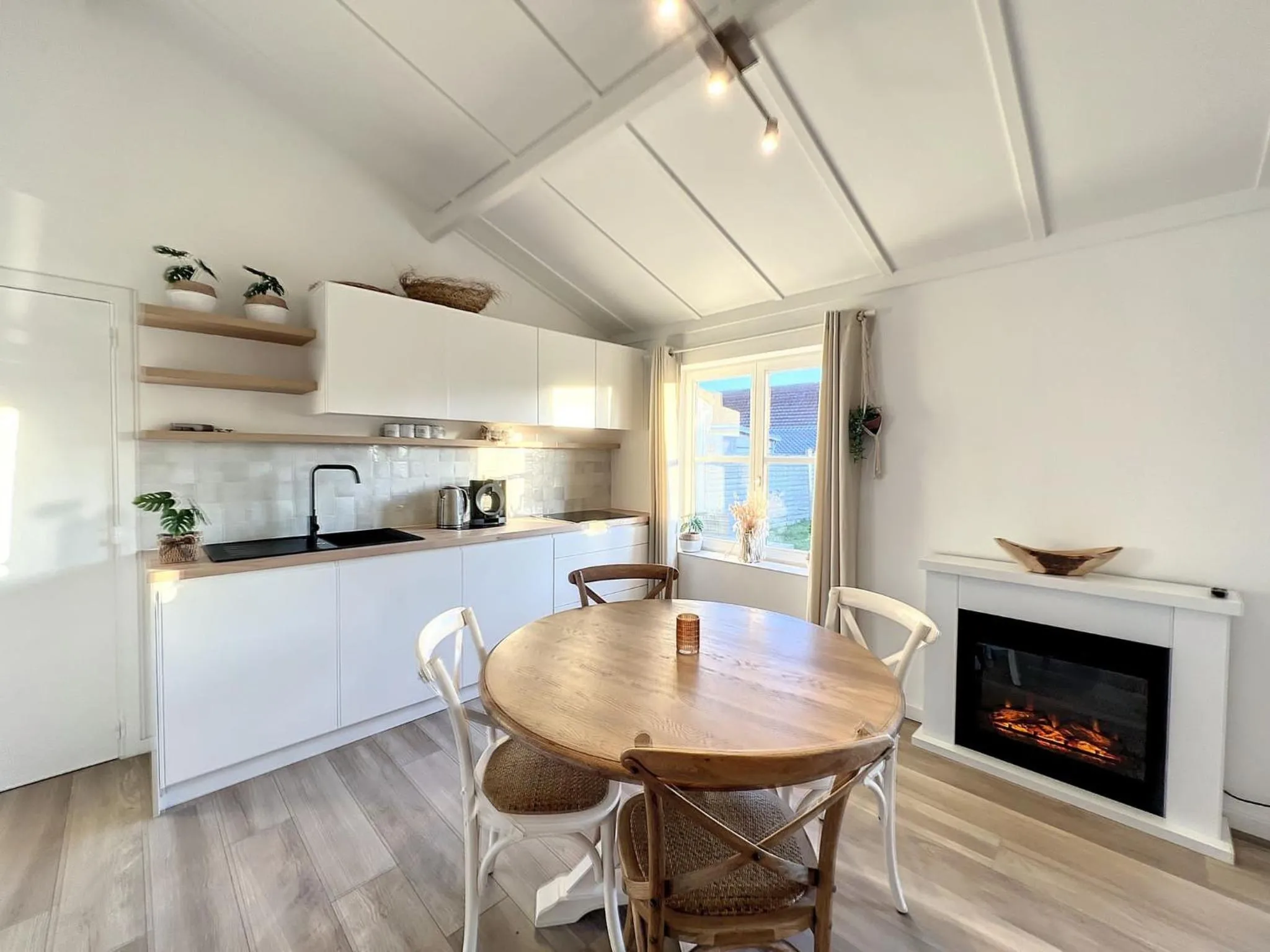 kitchen in Zeepark Zeewind