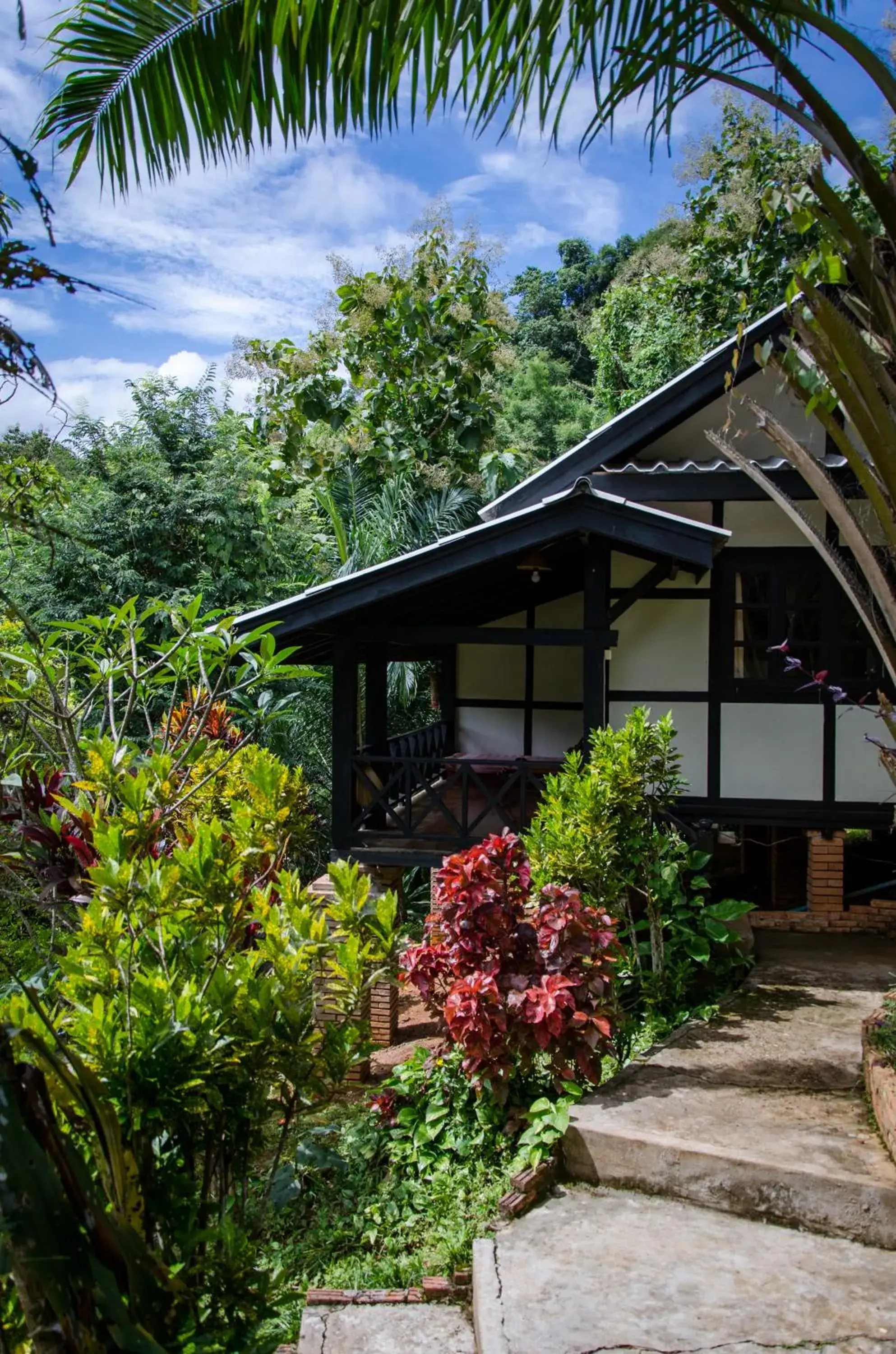 Facade/entrance in Hillside - Nature Lifestyle Lodge Facade/entrance in Hillside - Nature Lifestyle Lodge
