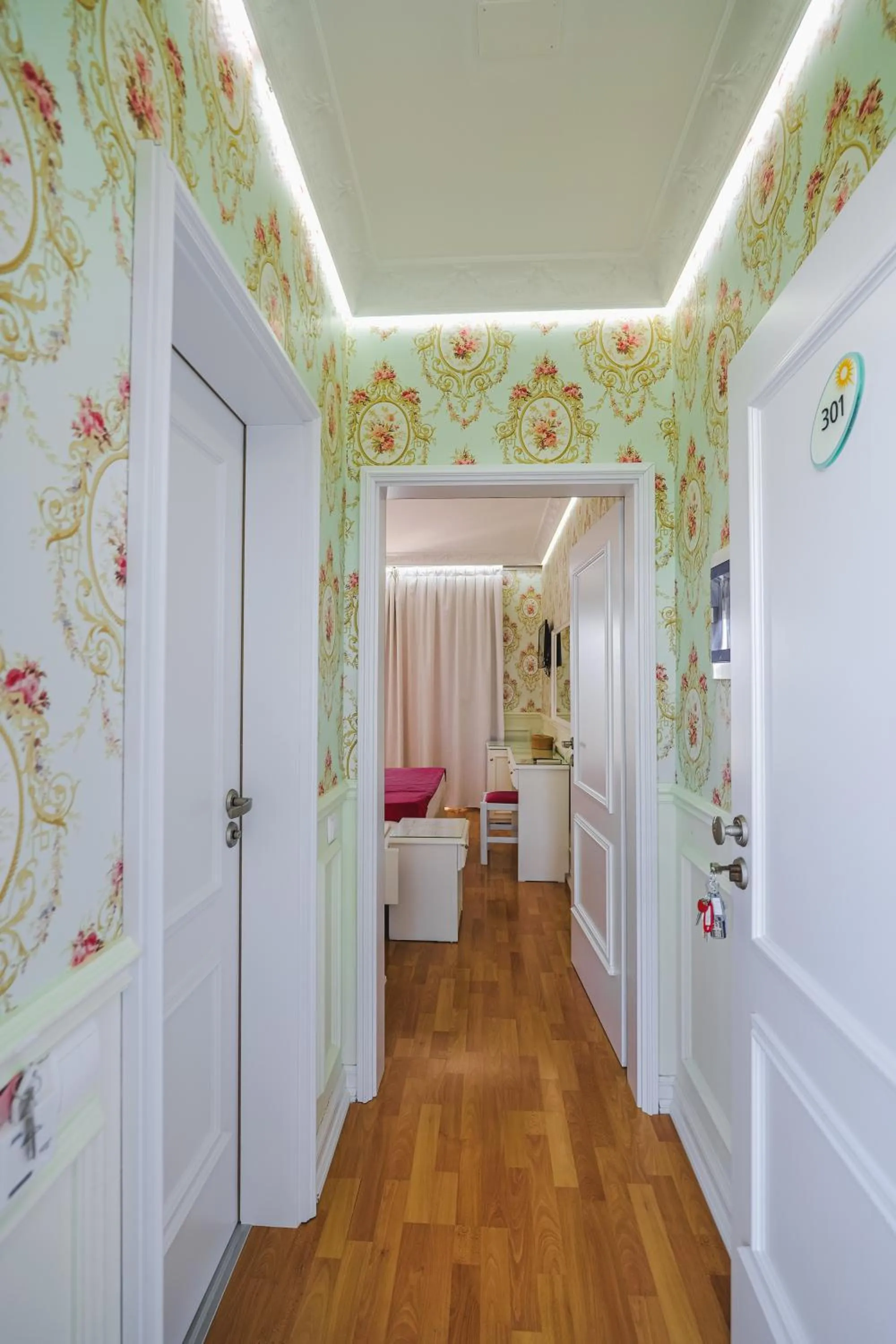 Photo of the whole room in Porto Eda Hotel