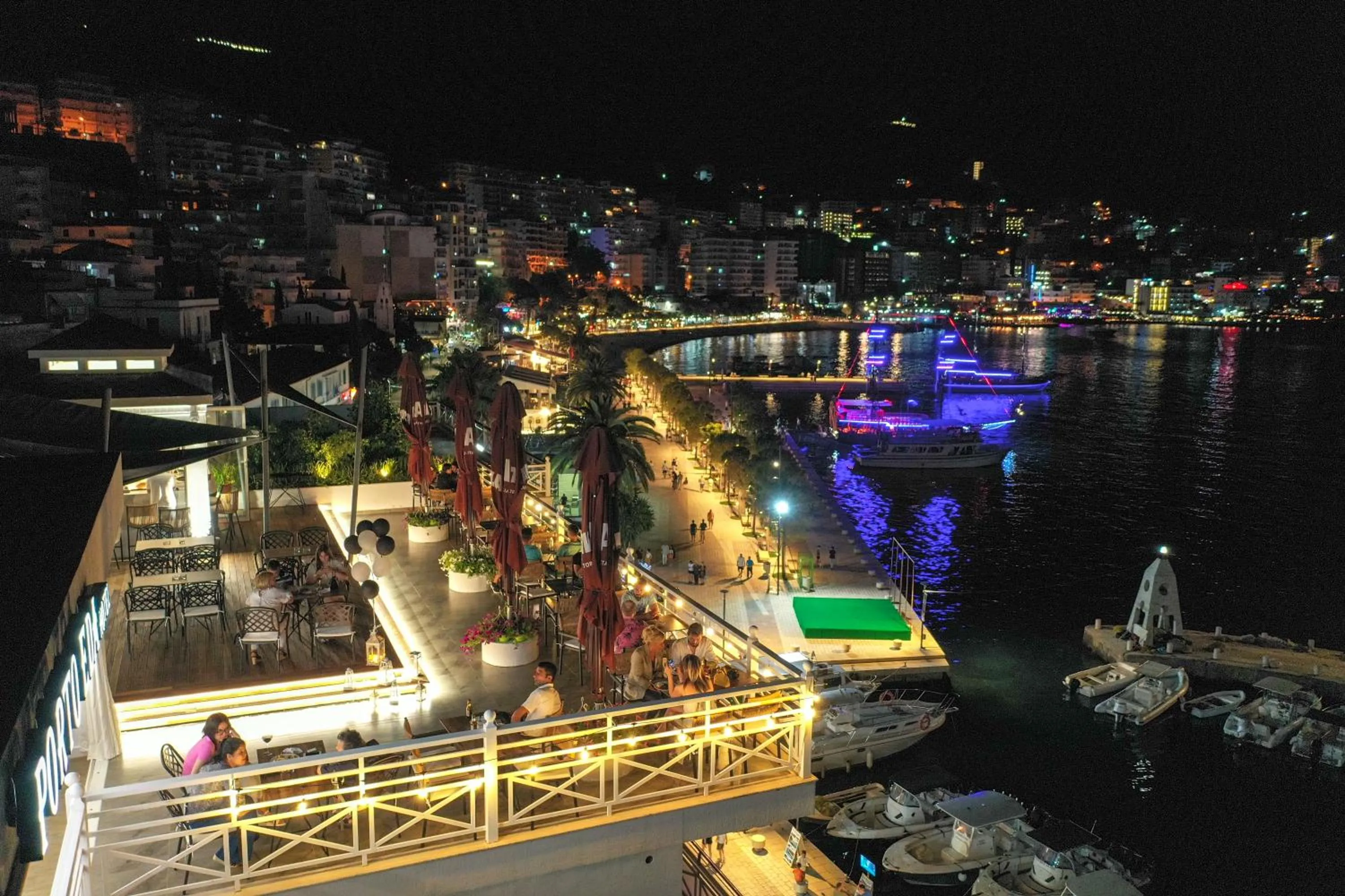 Restaurant/places to eat in Porto Eda Hotel