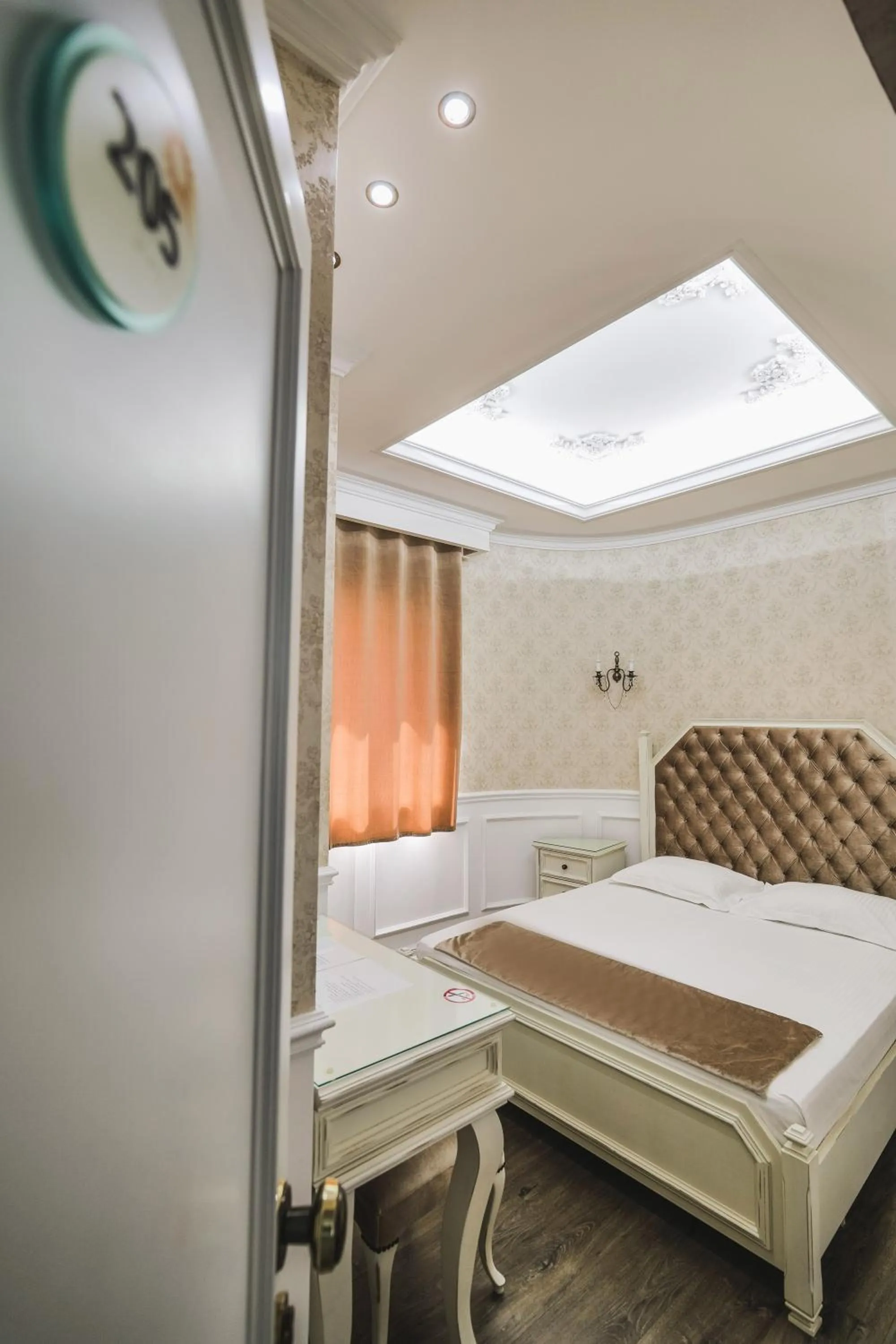 View (from property/room), Bed in Porto Eda Hotel