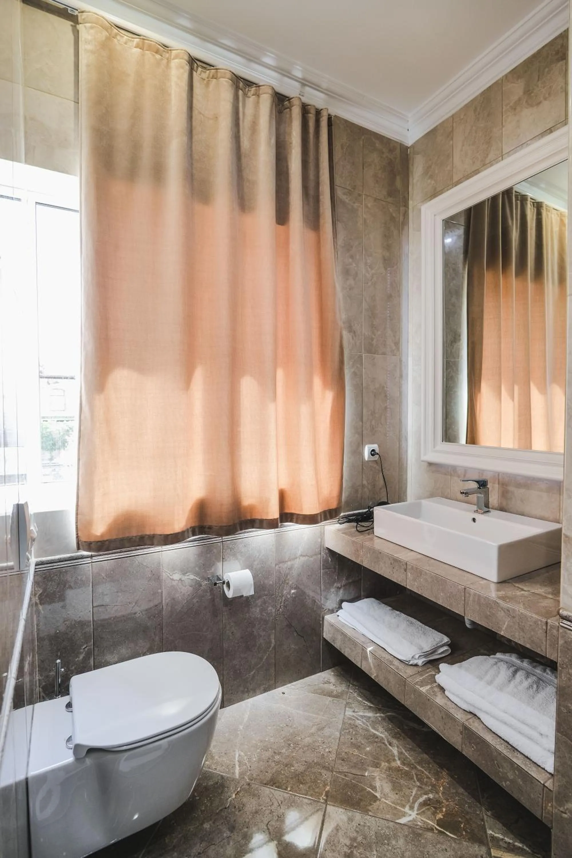 Bathroom in Porto Eda Hotel