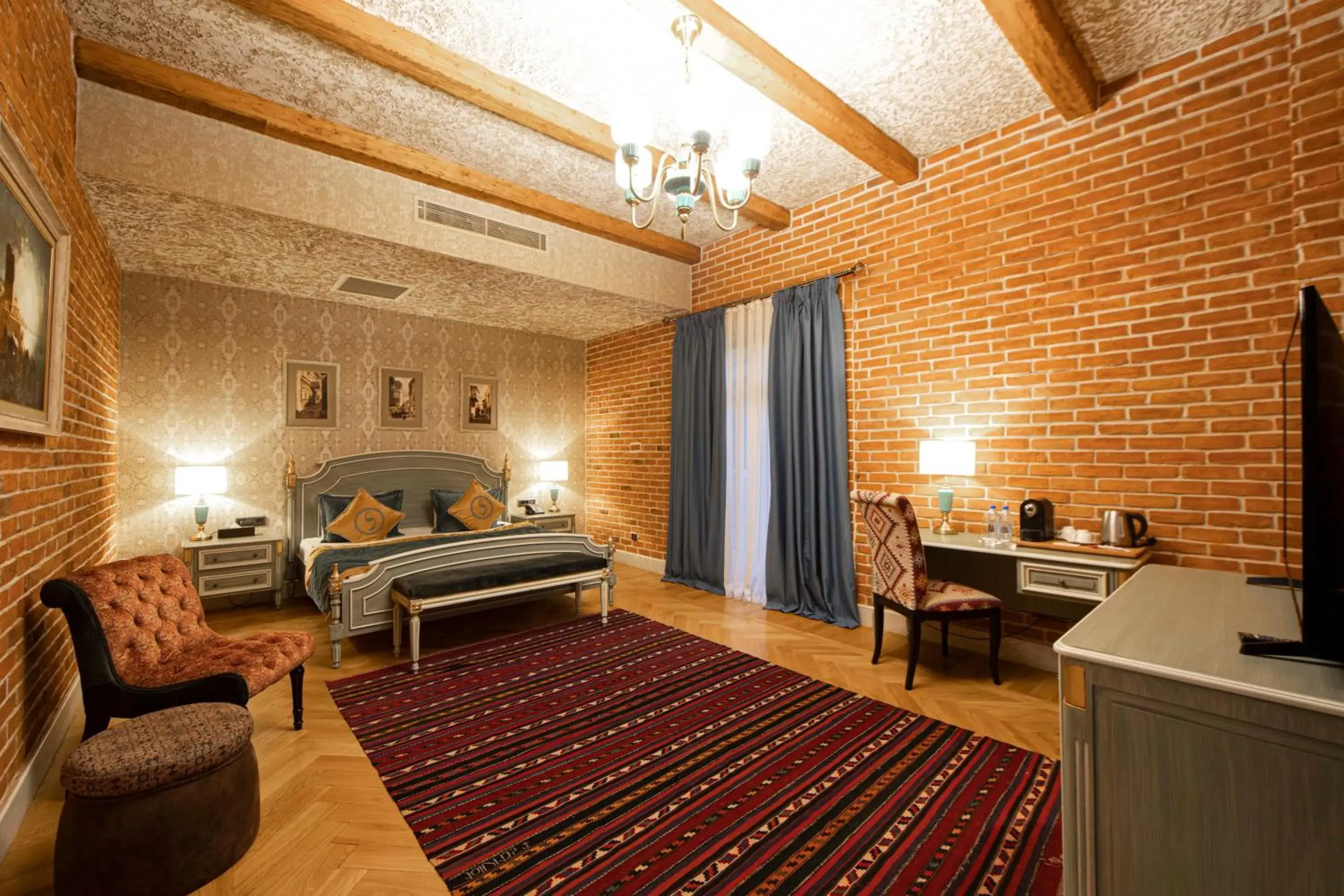 Photo of the whole room in Sapphire Bayil Hotel Photo of the whole room in Sapphire Bayil Hotel