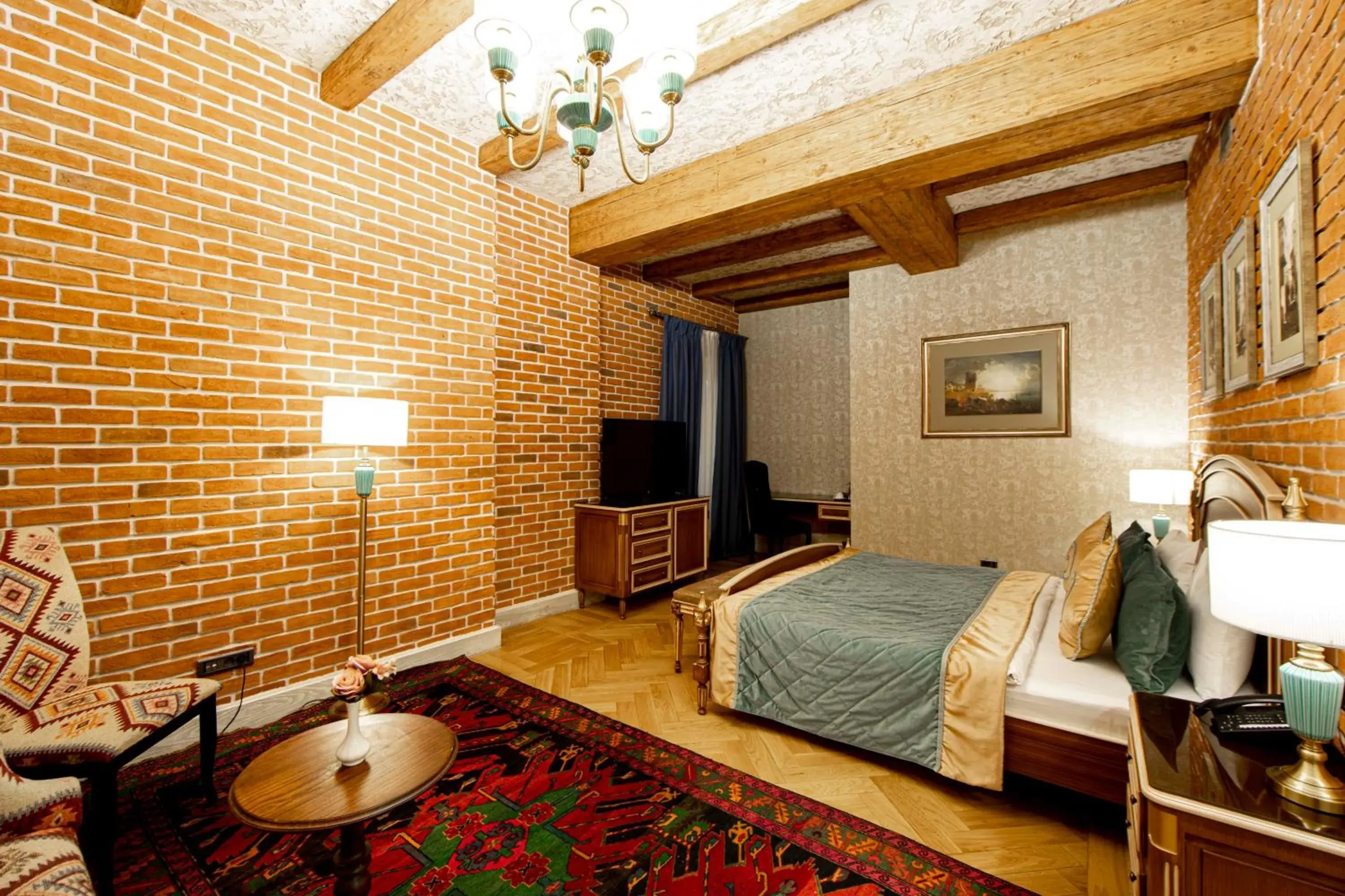 Photo of the whole room, Bed in Sapphire Bayil Hotel Photo of the whole room, Bed in Sapphire Bayil Hotel