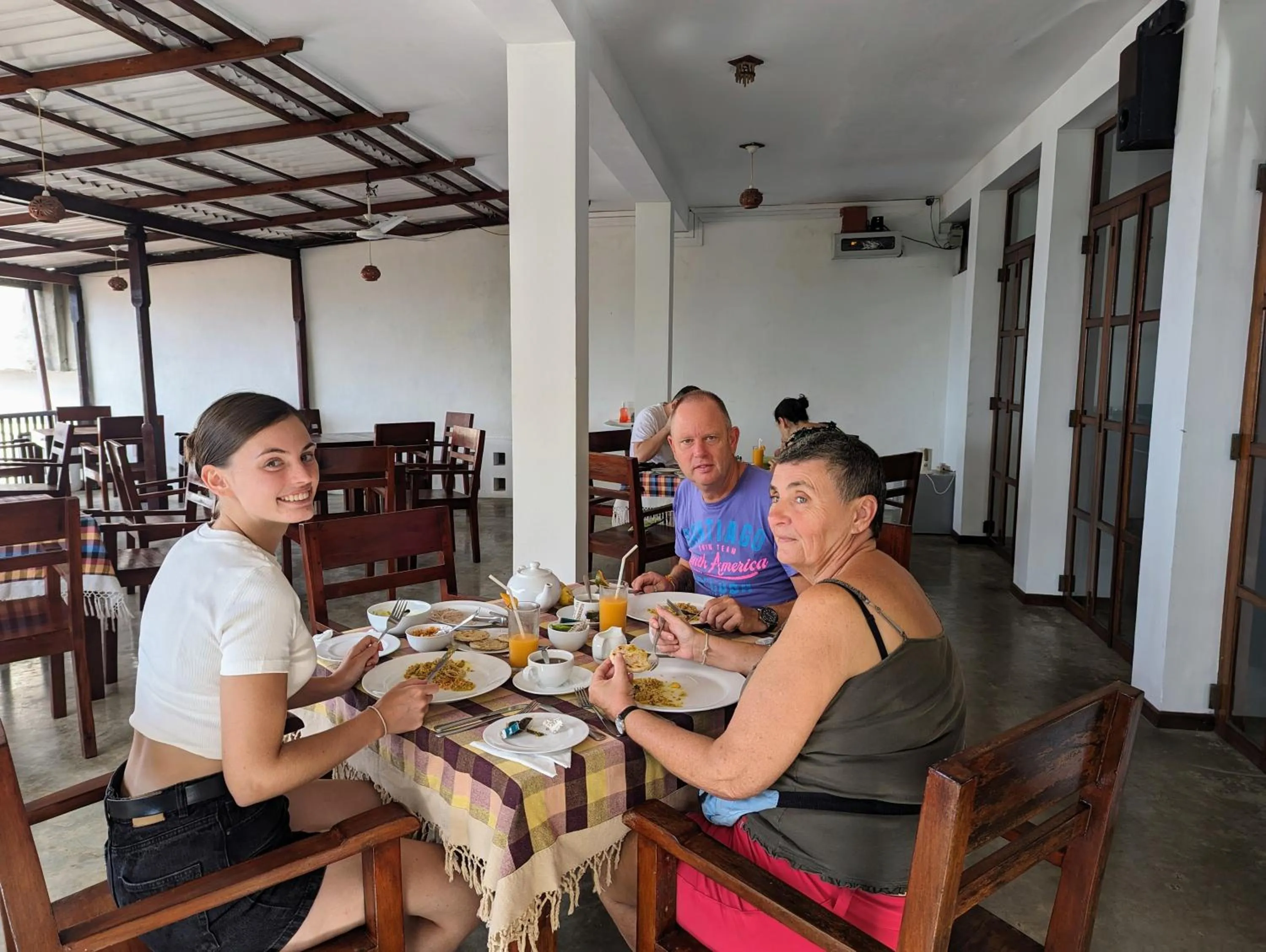 Restaurant/places to eat in Hotel Silan Mo