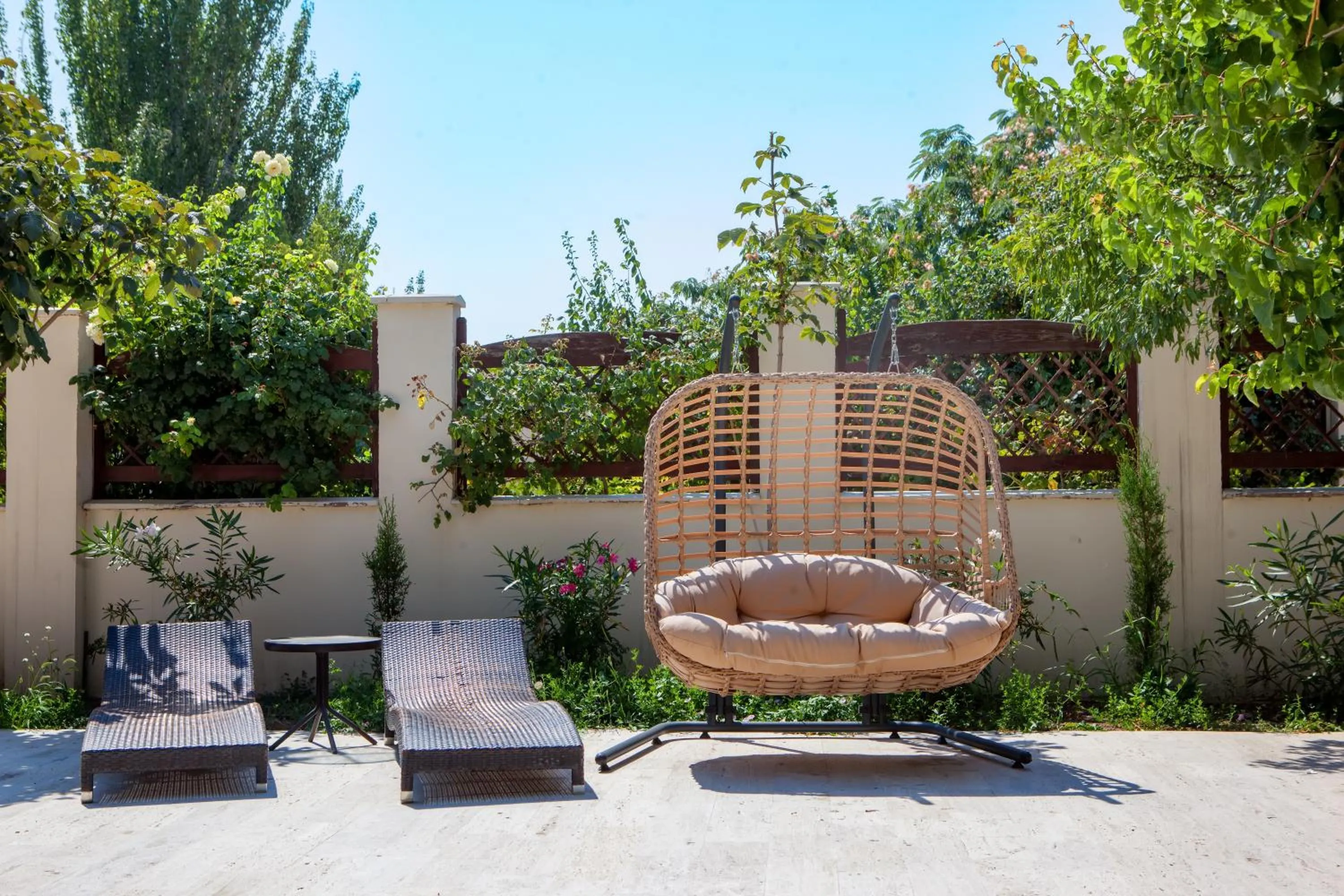 Patio in Cross Resort Hotel