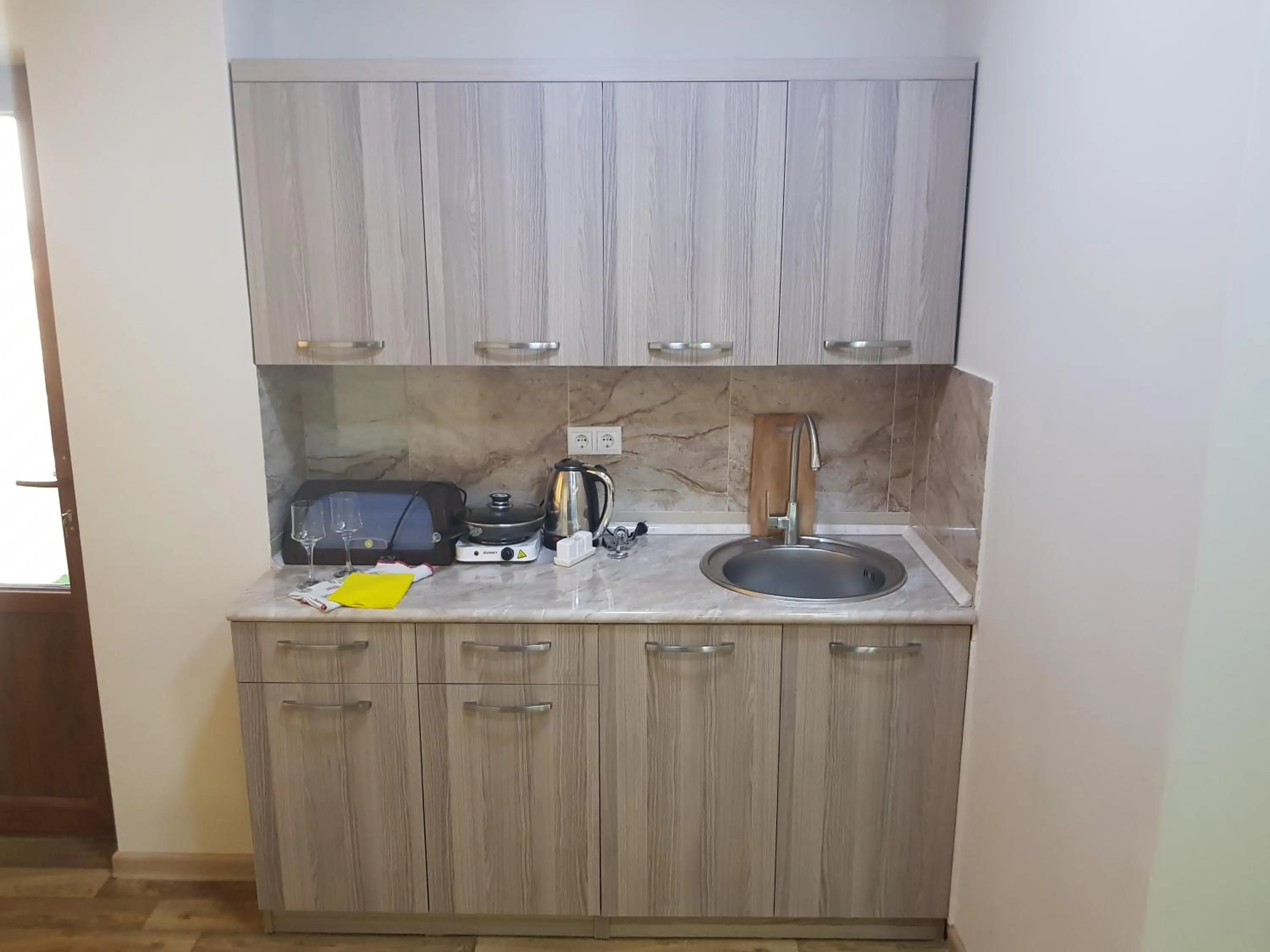 Kitchen or kitchenette in Cross Resort Hotel